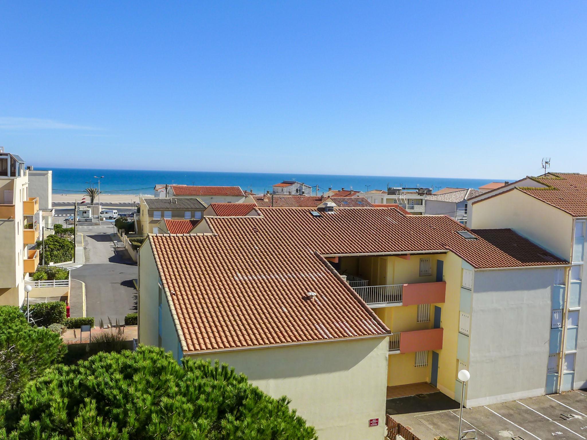 Foto 5 - Apartamento de 1 quarto em Narbonne com terraço e vistas do mar