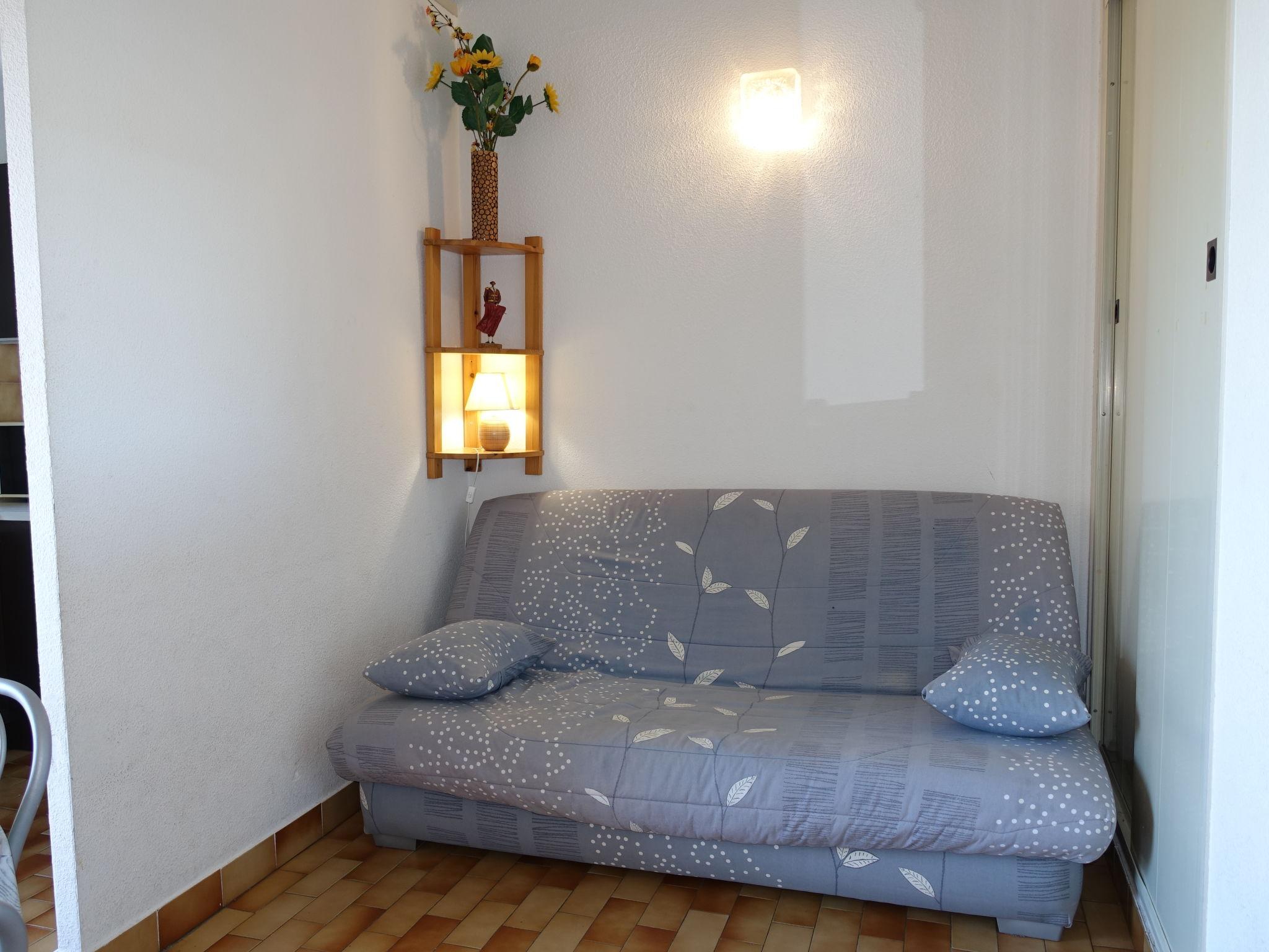 Photo 4 - Apartment in Gruissan with sea view