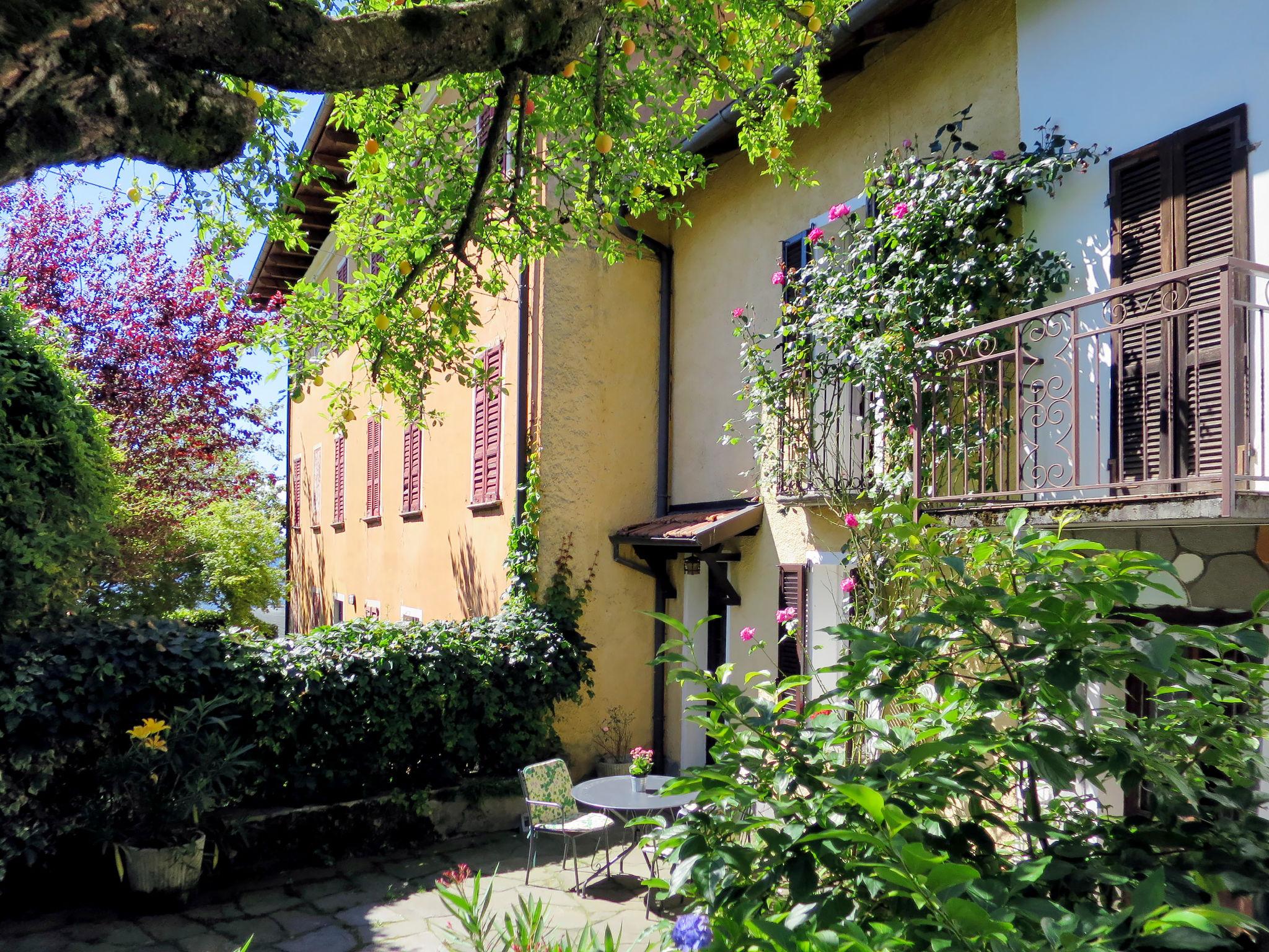 Foto 1 - Casa de 1 quarto em Trarego Viggiona com jardim e vista para a montanha
