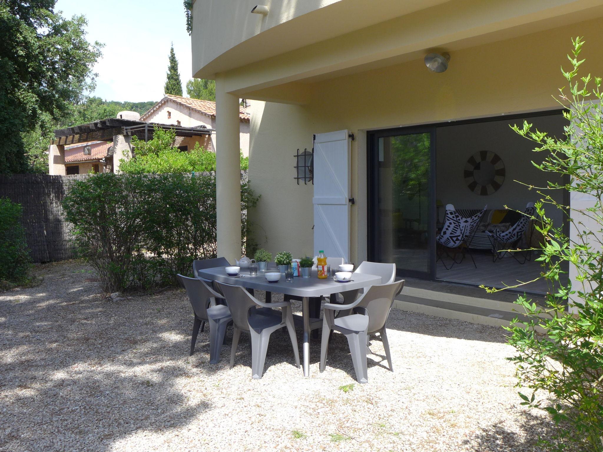 Photo 5 - Appartement de 3 chambres à La Croix-Valmer avec terrasse et vues à la mer