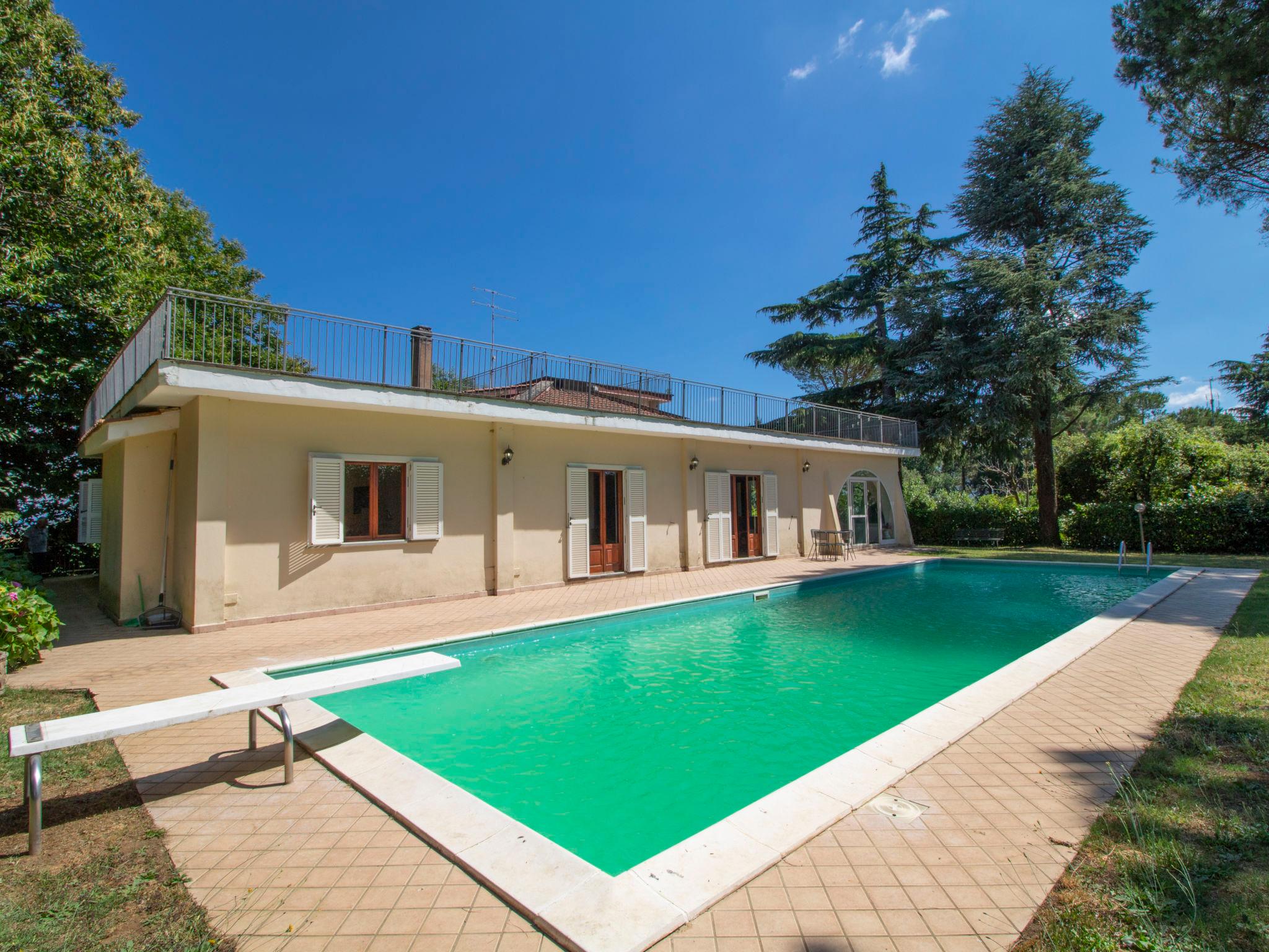 Photo 39 - Maison de 7 chambres à Rocca Priora avec piscine privée et vues sur la montagne