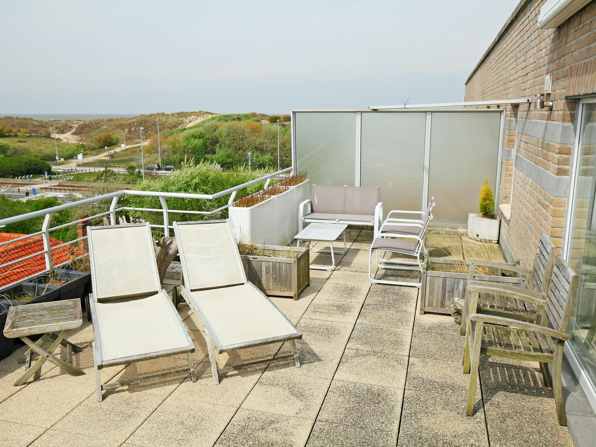 Photo 15 - 2 bedroom Apartment in Bredene with terrace and sea view