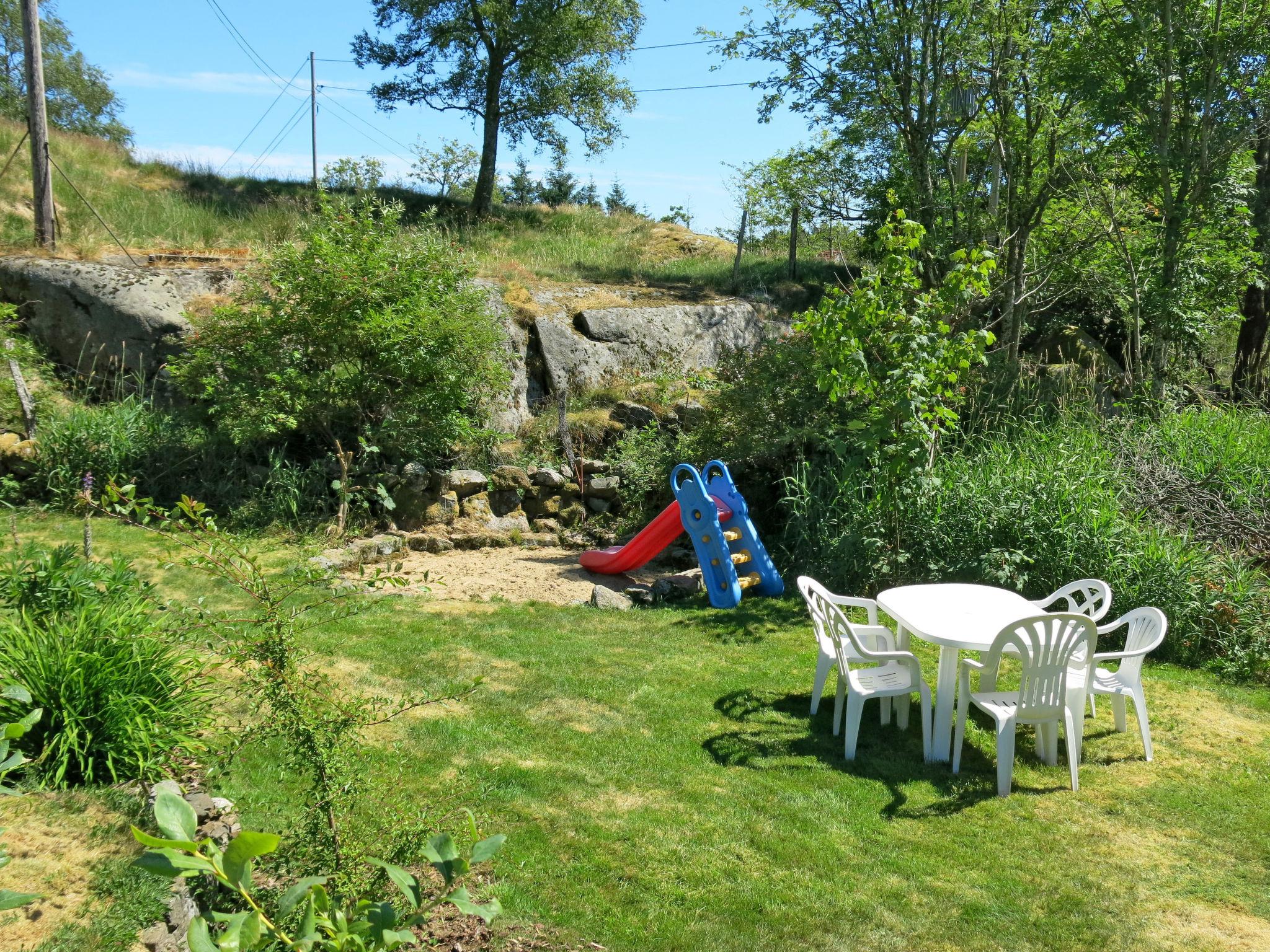 Photo 23 - 2 bedroom House in Farsund with garden