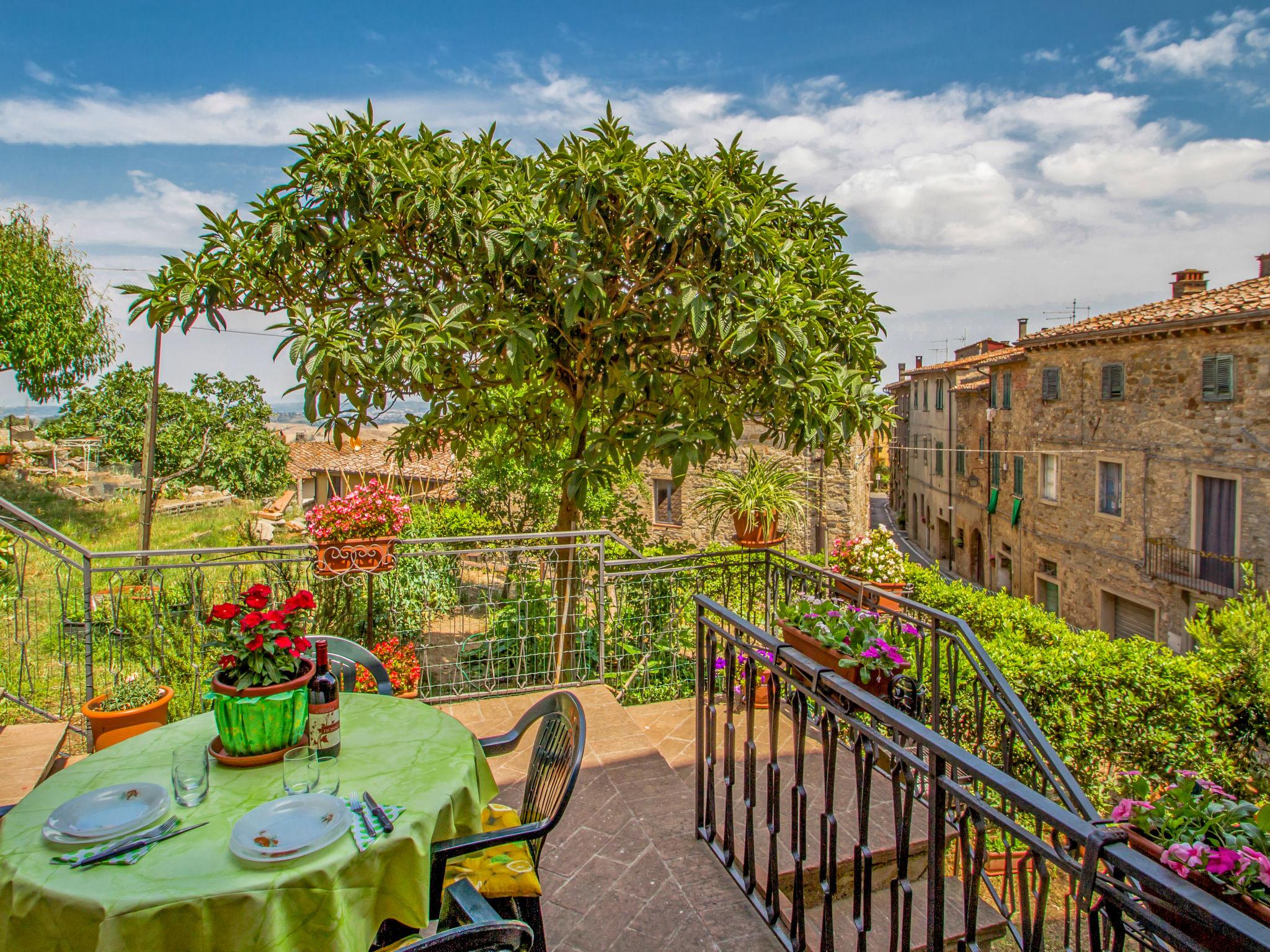 Foto 1 - Apartment mit 2 Schlafzimmern in Chianni mit terrasse