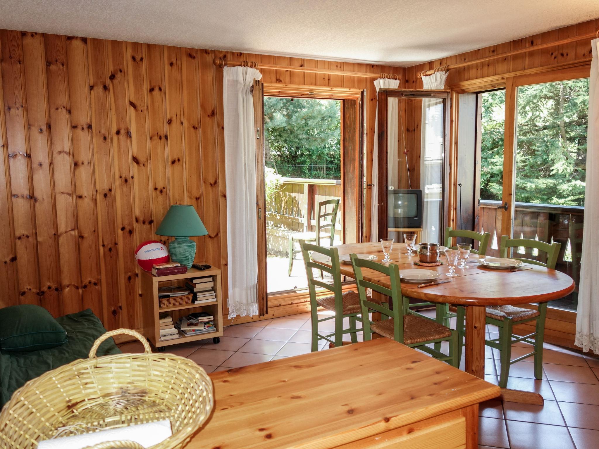 Foto 3 - Apartamento de 2 habitaciones en Saint-Gervais-les-Bains con jardín y vistas a la montaña