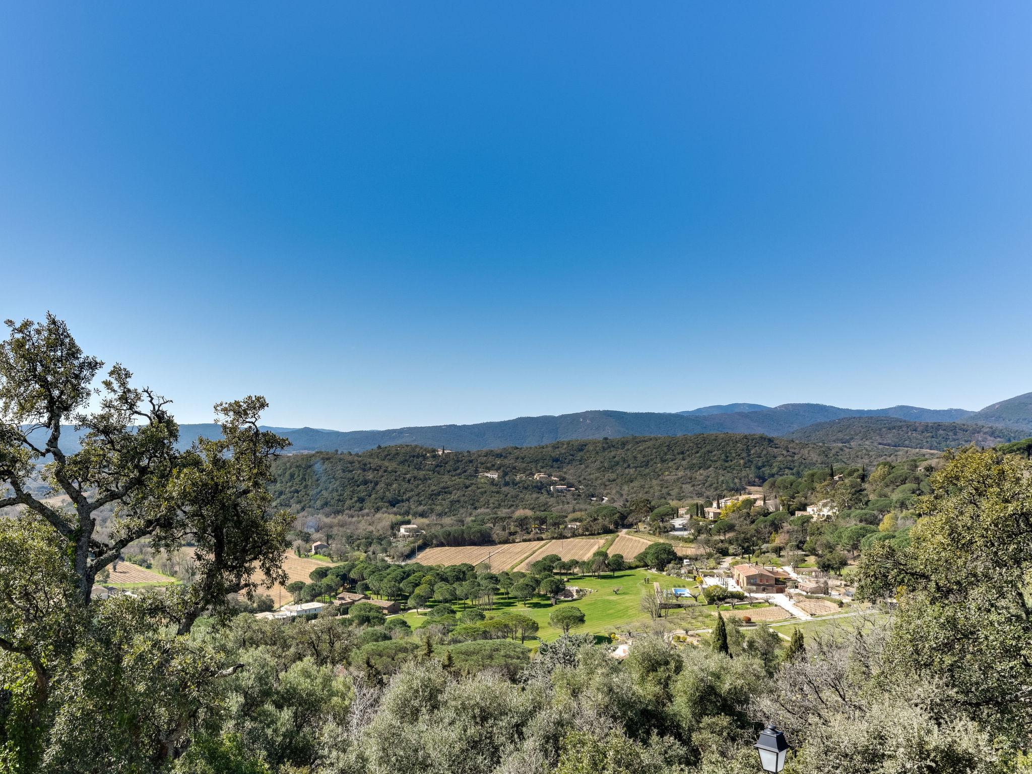 Foto 5 - Haus mit 2 Schlafzimmern in Grimaud mit terrasse und blick aufs meer