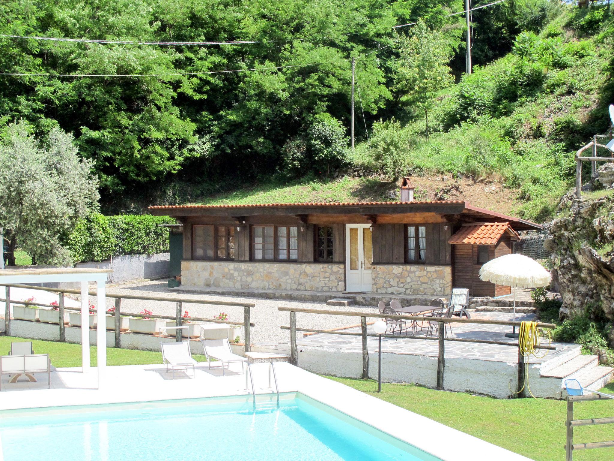 Photo 23 - 2 bedroom House in Pescaglia with private pool and garden