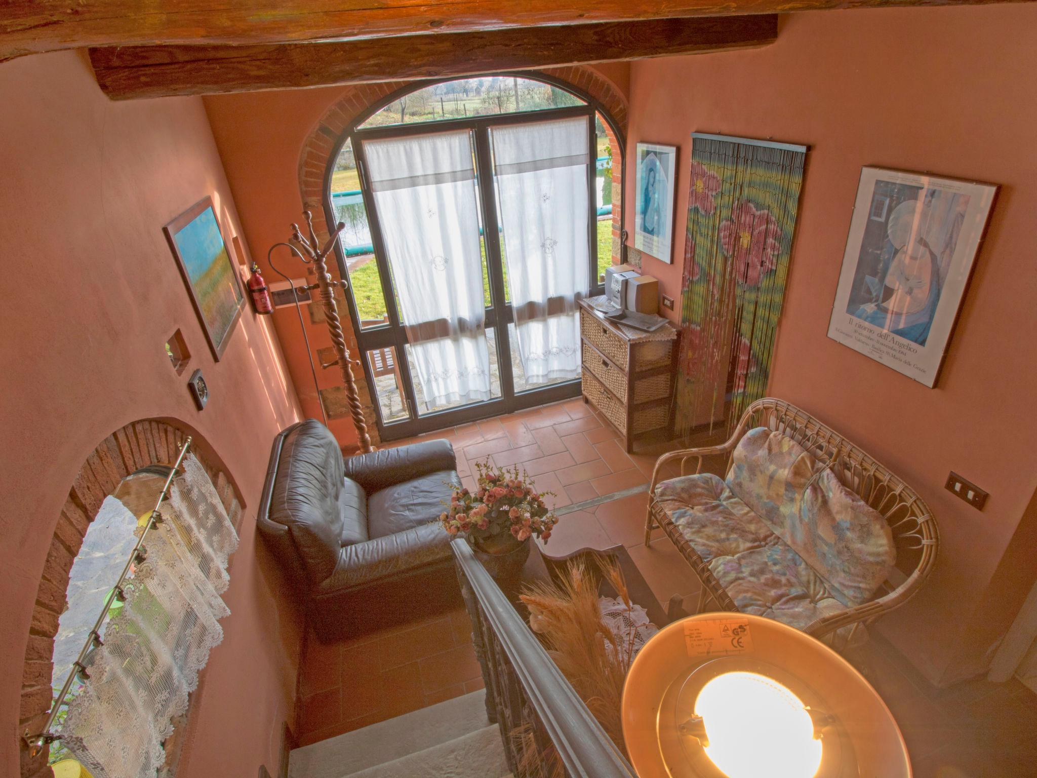 Photo 5 - 1 bedroom House in Laterina Pergine Valdarno with swimming pool and garden