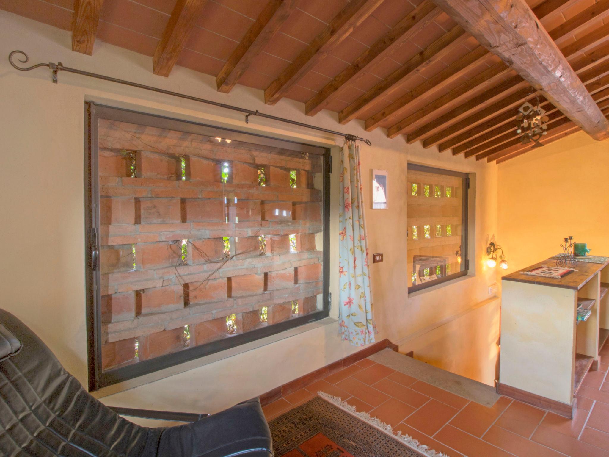 Foto 13 - Haus mit 1 Schlafzimmer in Laterina Pergine Valdarno mit schwimmbad und garten