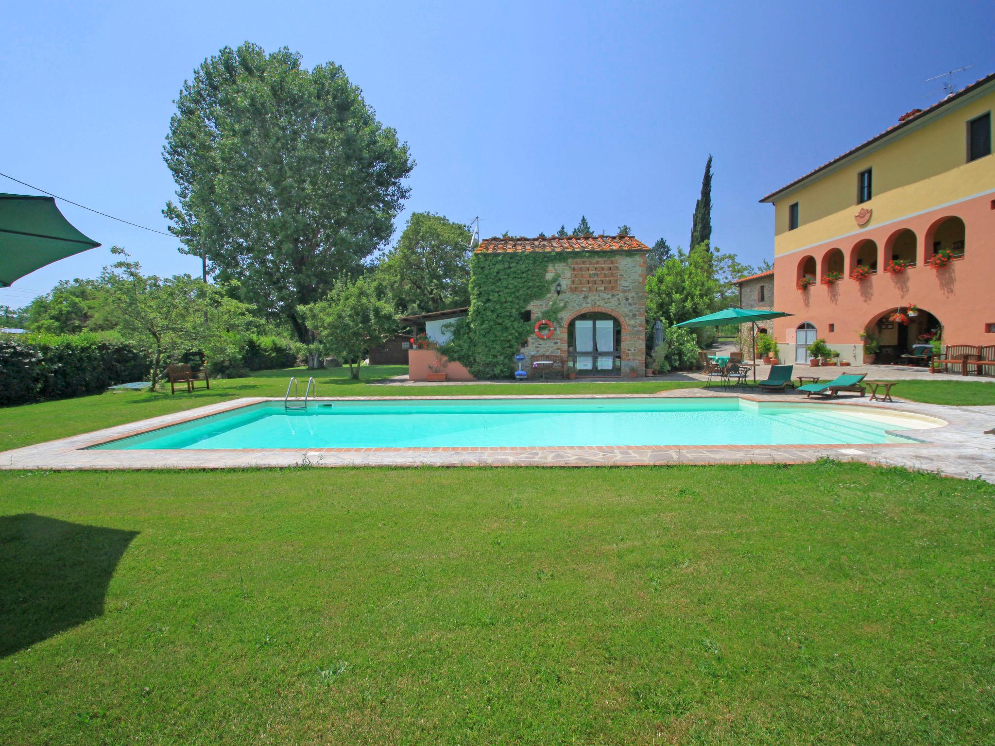 Foto 22 - Casa de 1 quarto em Laterina Pergine Valdarno com piscina e jardim