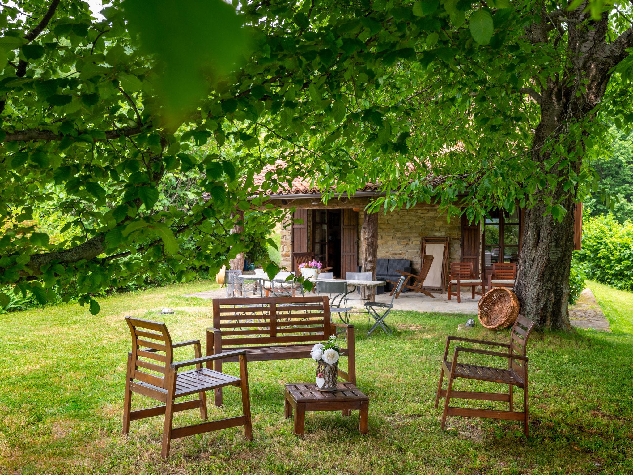 Foto 26 - Casa de 5 quartos em Roccaverano com piscina privada e jardim