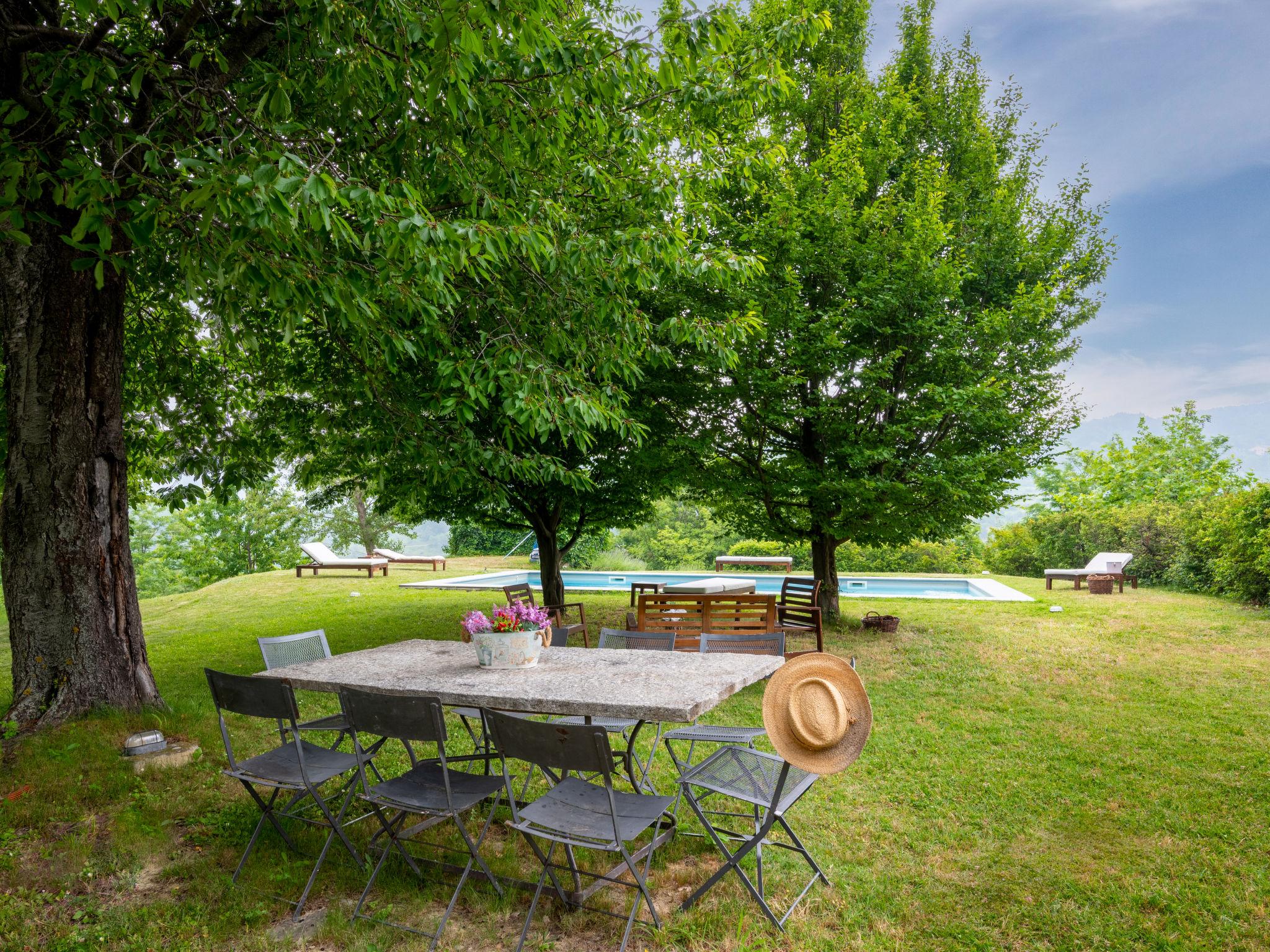 Photo 4 - Maison de 5 chambres à Roccaverano avec piscine privée et jardin