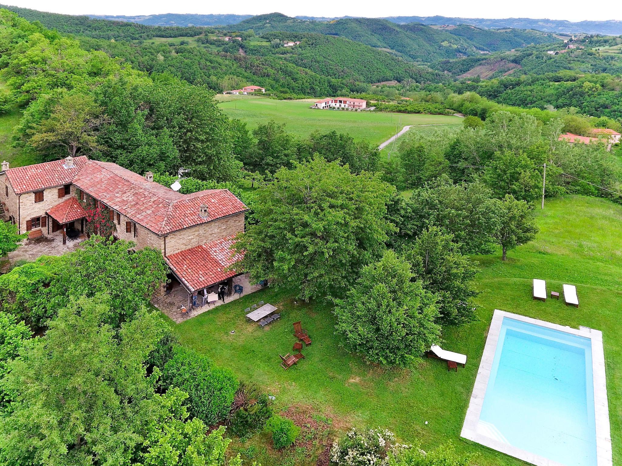 Photo 2 - Maison de 5 chambres à Roccaverano avec piscine privée et jardin