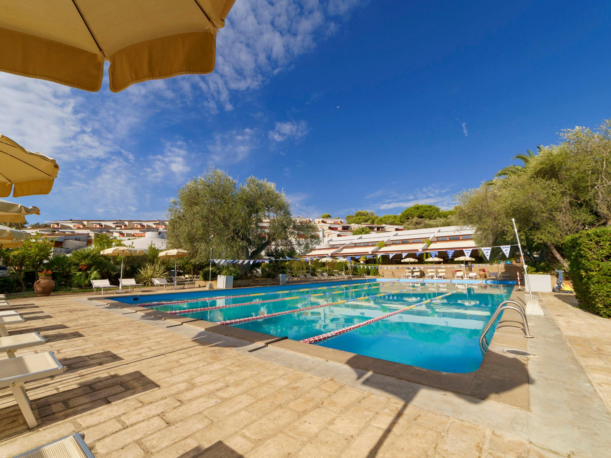 Foto 1 - Haus mit 1 Schlafzimmer in Castiglione della Pescaia mit schwimmbad und blick aufs meer