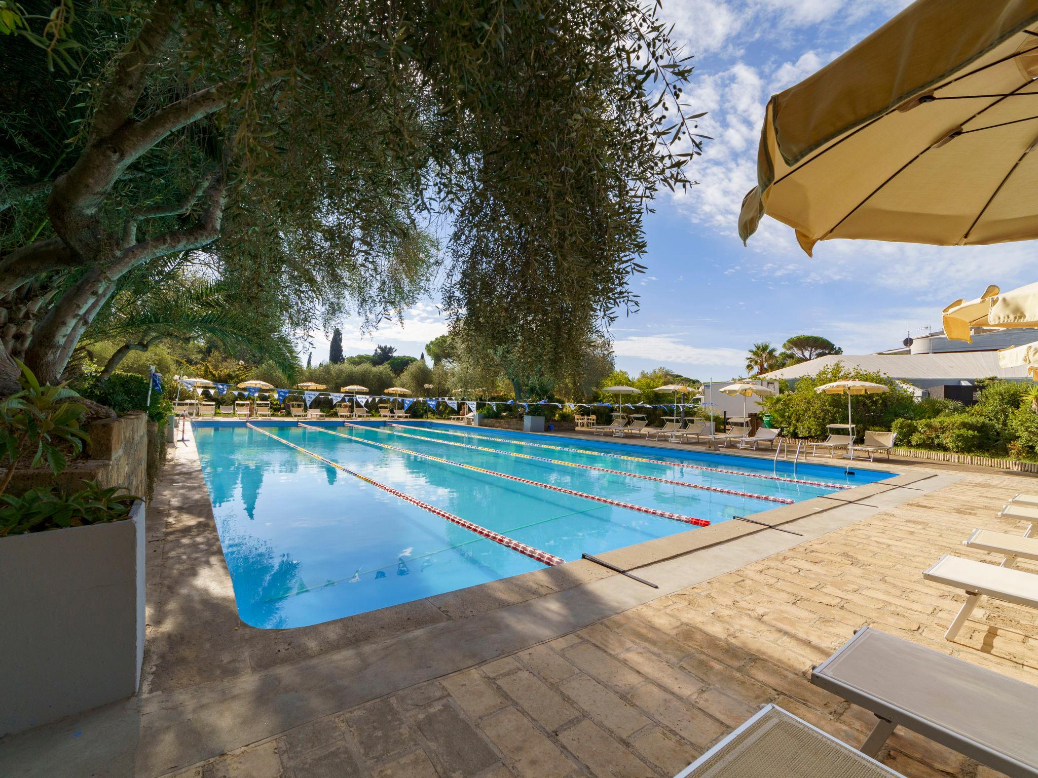 Photo 25 - Maison de 1 chambre à Castiglione della Pescaia avec piscine et jardin