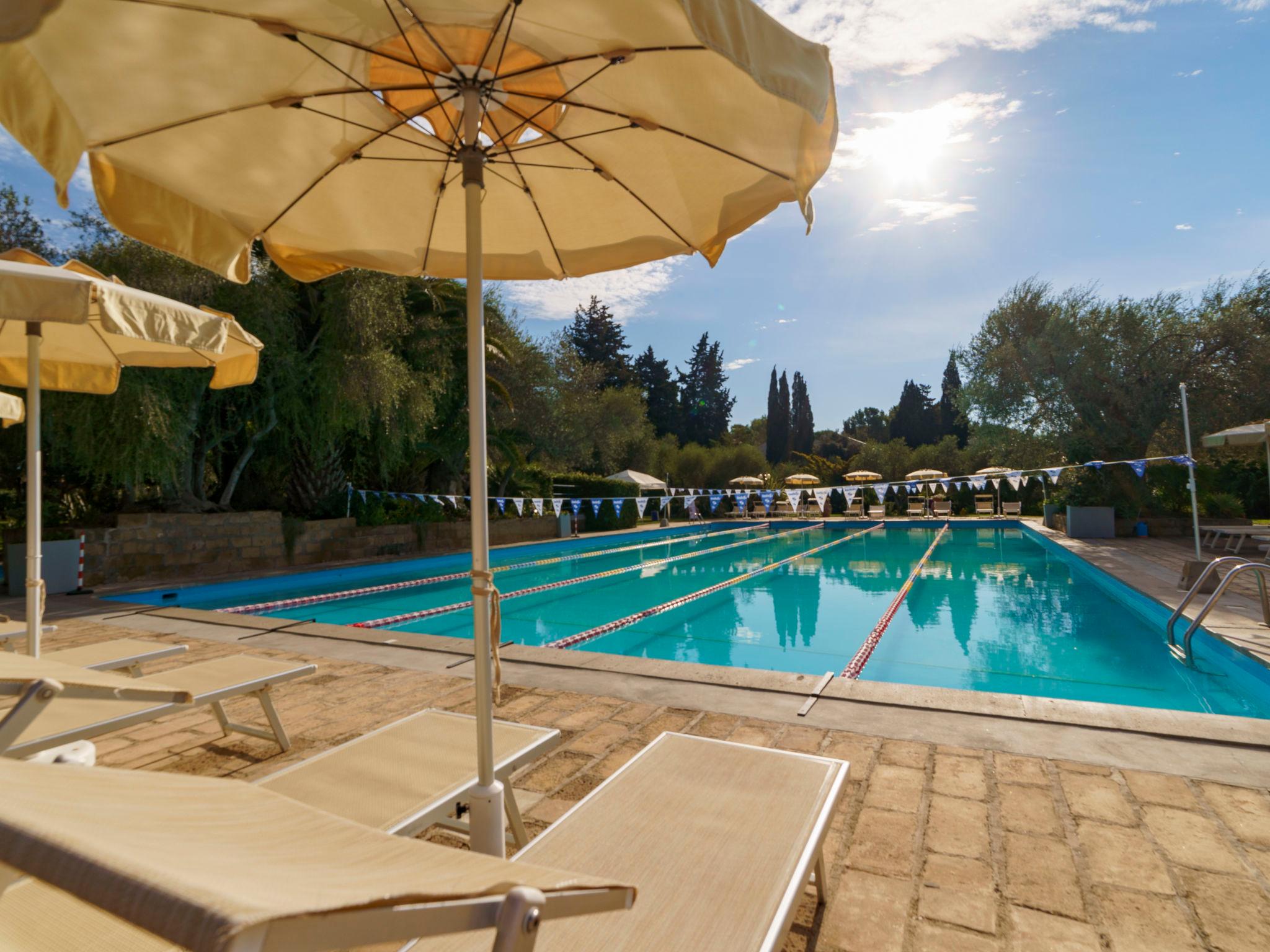 Photo 3 - Maison de 1 chambre à Castiglione della Pescaia avec piscine et jardin