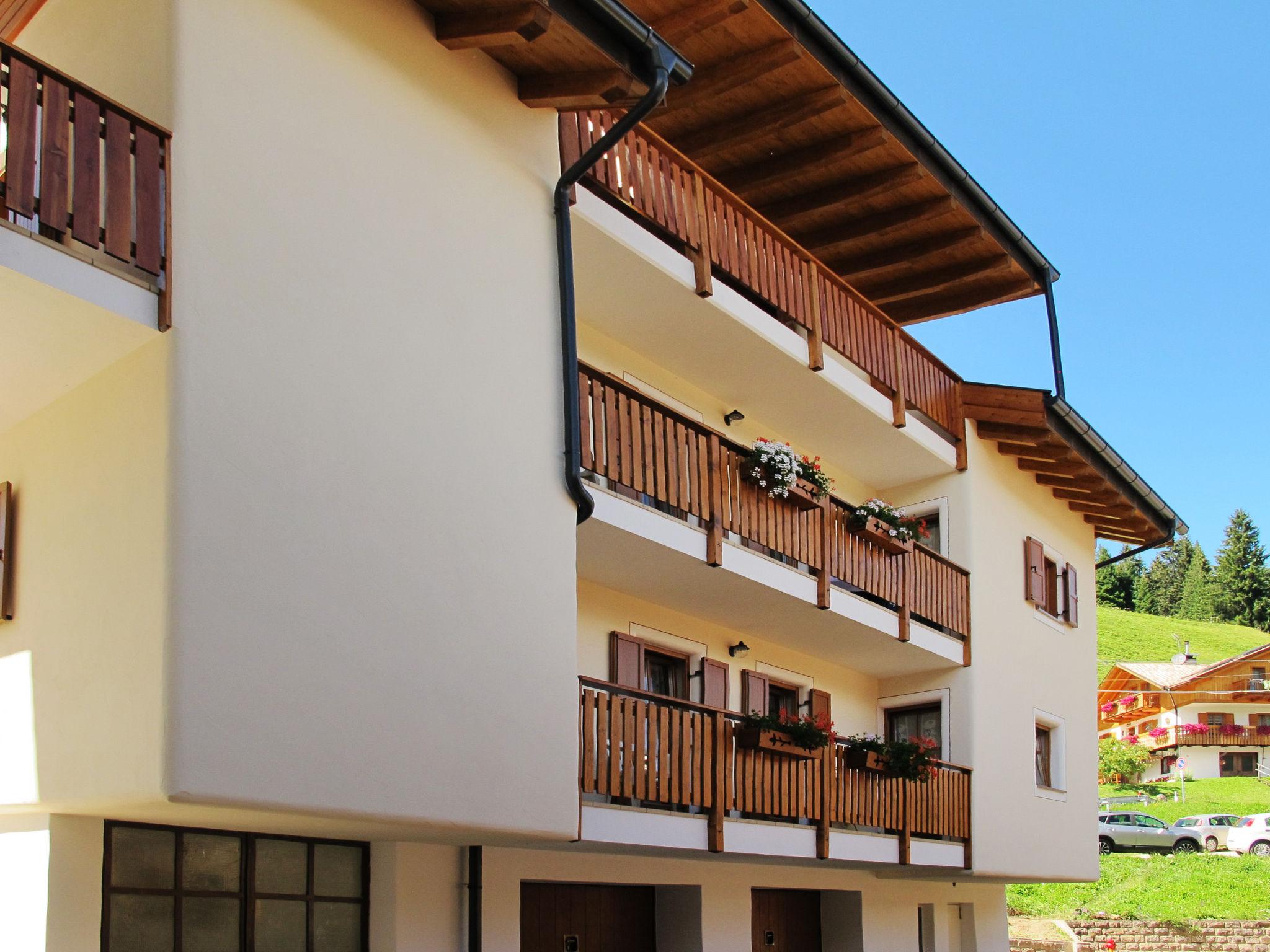 Photo 7 - Appartement de 2 chambres à San Giovanni di Fassa-Sèn Jan avec vues sur la montagne