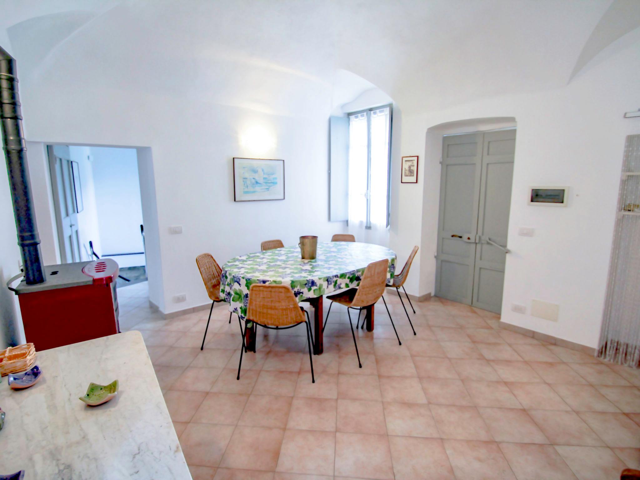 Photo 10 - 2 bedroom Apartment in Stellanello with garden and sea view