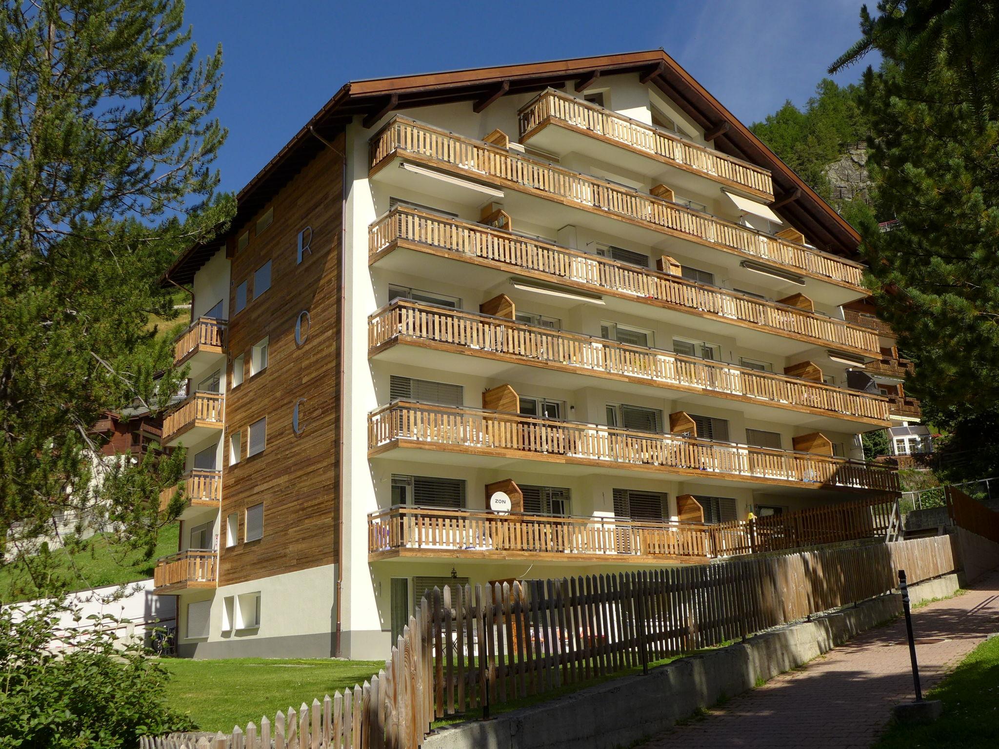 Foto 6 - Appartamento con 2 camere da letto a Zermatt con vista sulle montagne