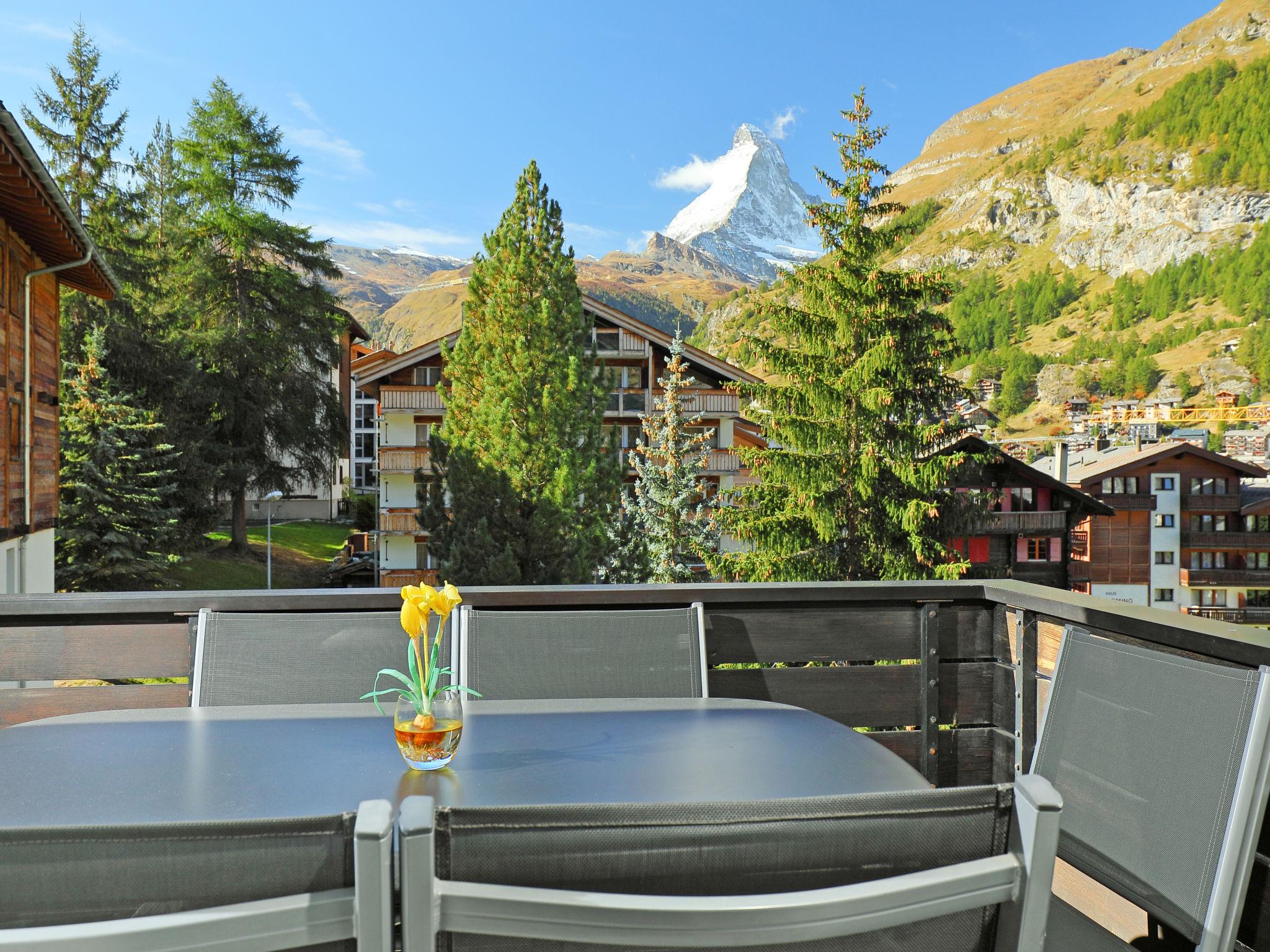 Photo 16 - Appartement de 2 chambres à Zermatt avec vues sur la montagne