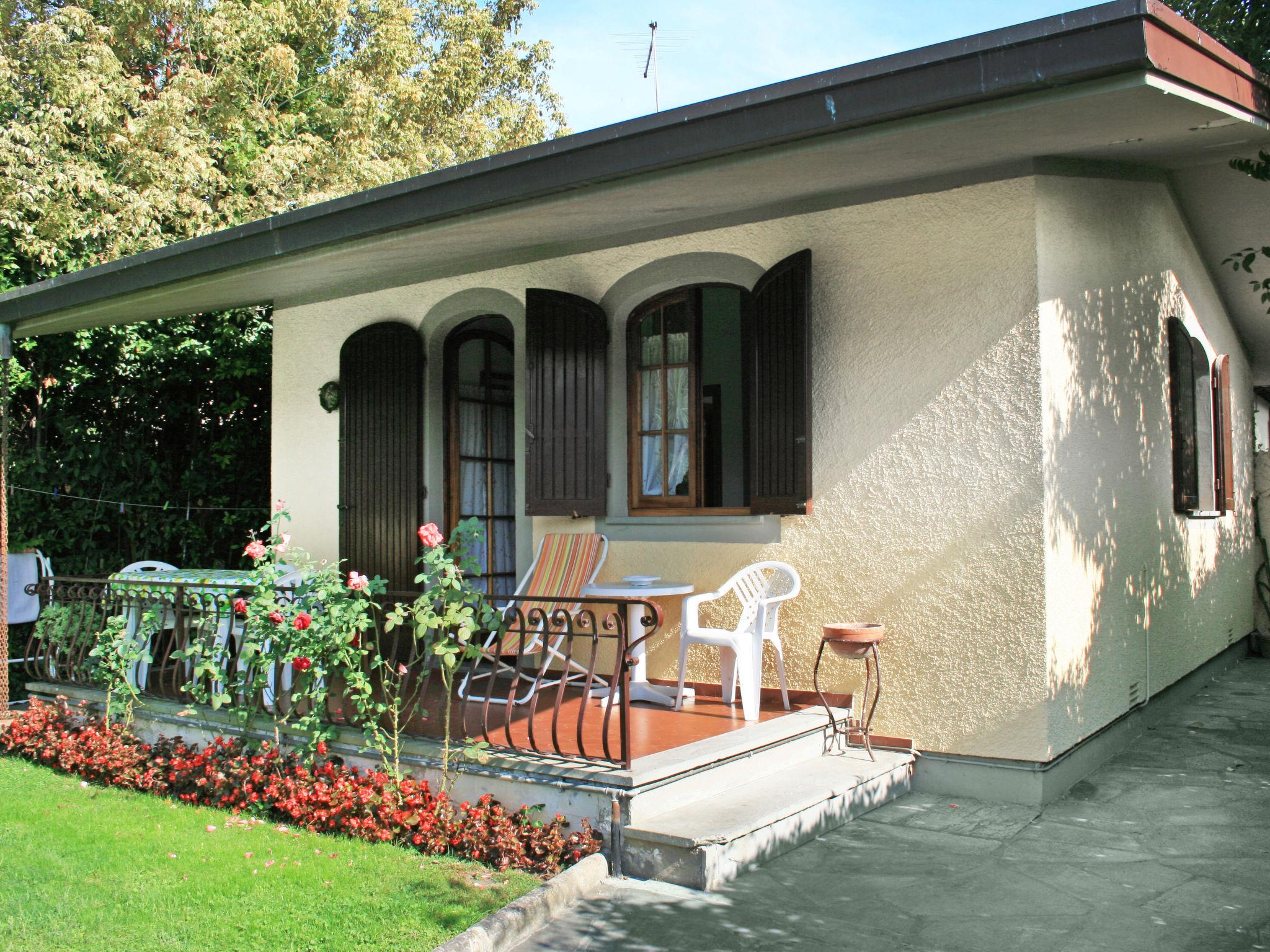 Photo 1 - Maison de 2 chambres à Forte dei Marmi avec jardin et vues à la mer