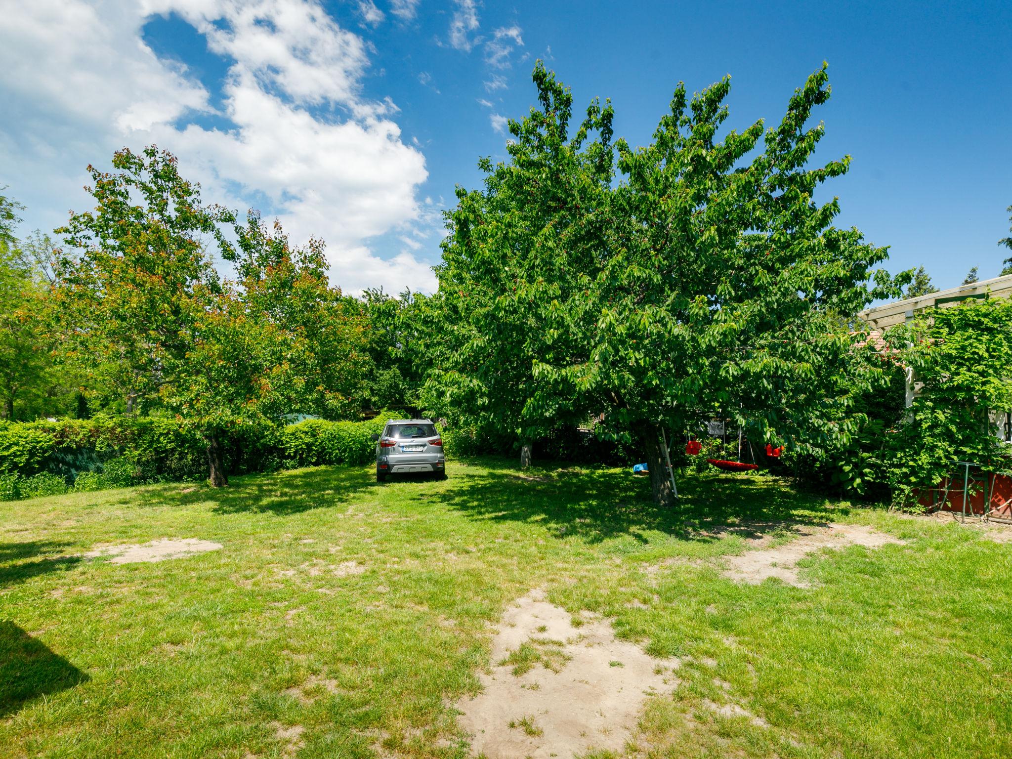 Photo 12 - Appartement de 3 chambres à Balatonszemes avec jardin et vues sur la montagne