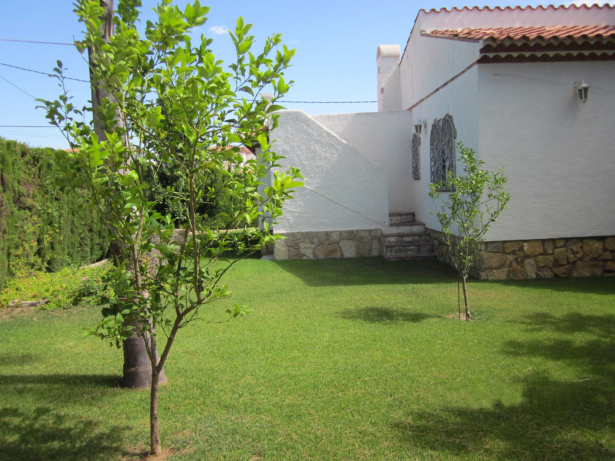 Photo 37 - Maison de 5 chambres à Mont-roig del Camp avec piscine privée et jardin