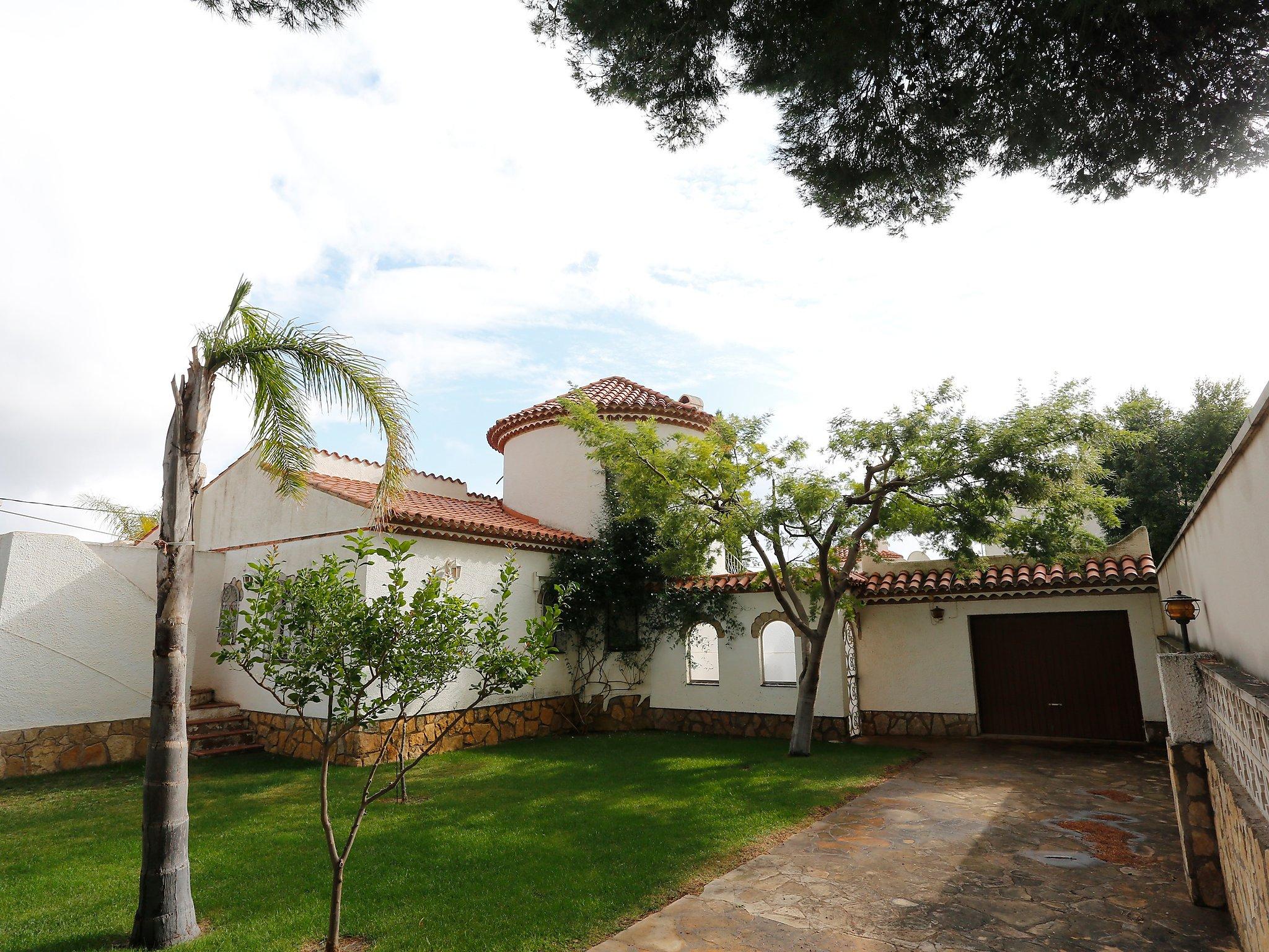 Foto 40 - Casa de 5 quartos em Mont-roig del Camp com piscina privada e vistas do mar