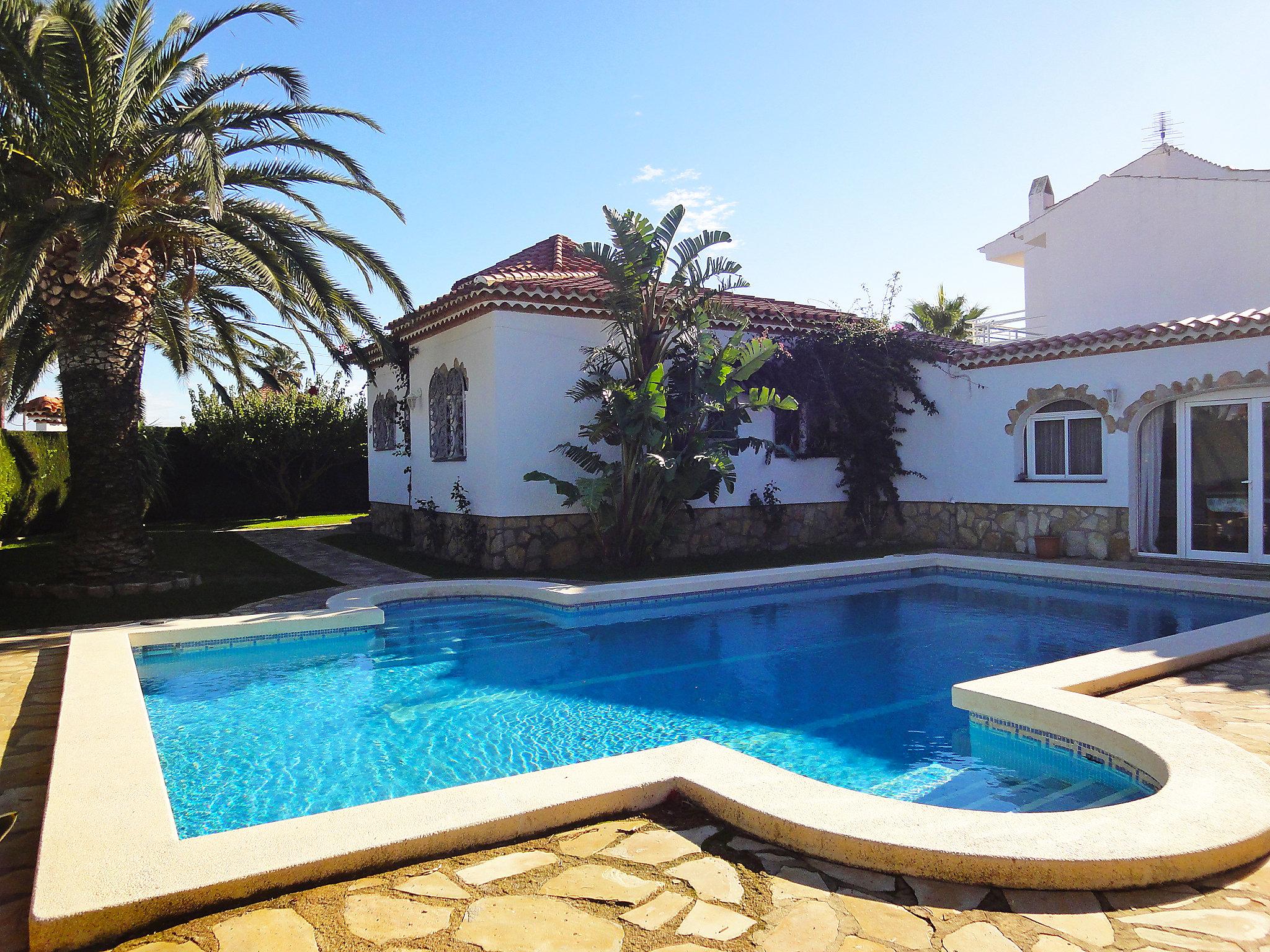 Photo 31 - 5 bedroom House in Mont-roig del Camp with private pool and garden