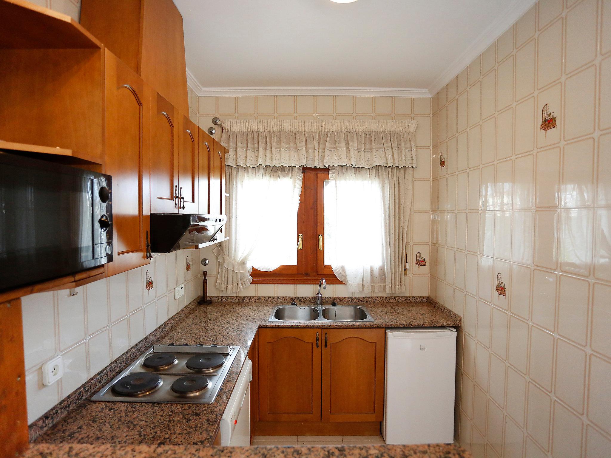 Photo 9 - 5 bedroom House in Mont-roig del Camp with private pool and sea view