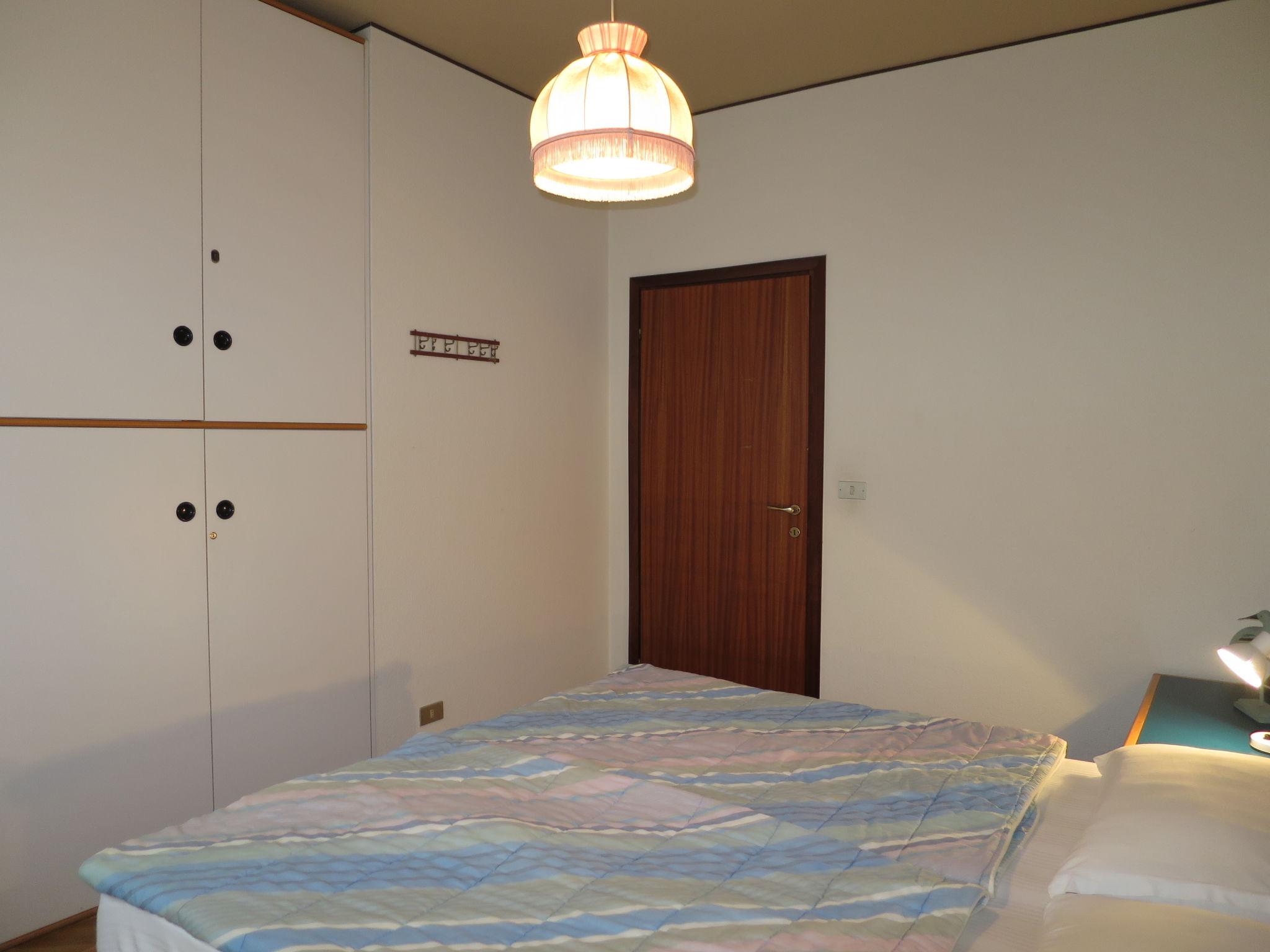 Foto 13 - Apartment mit 2 Schlafzimmern in Germignaga mit schwimmbad und blick auf die berge