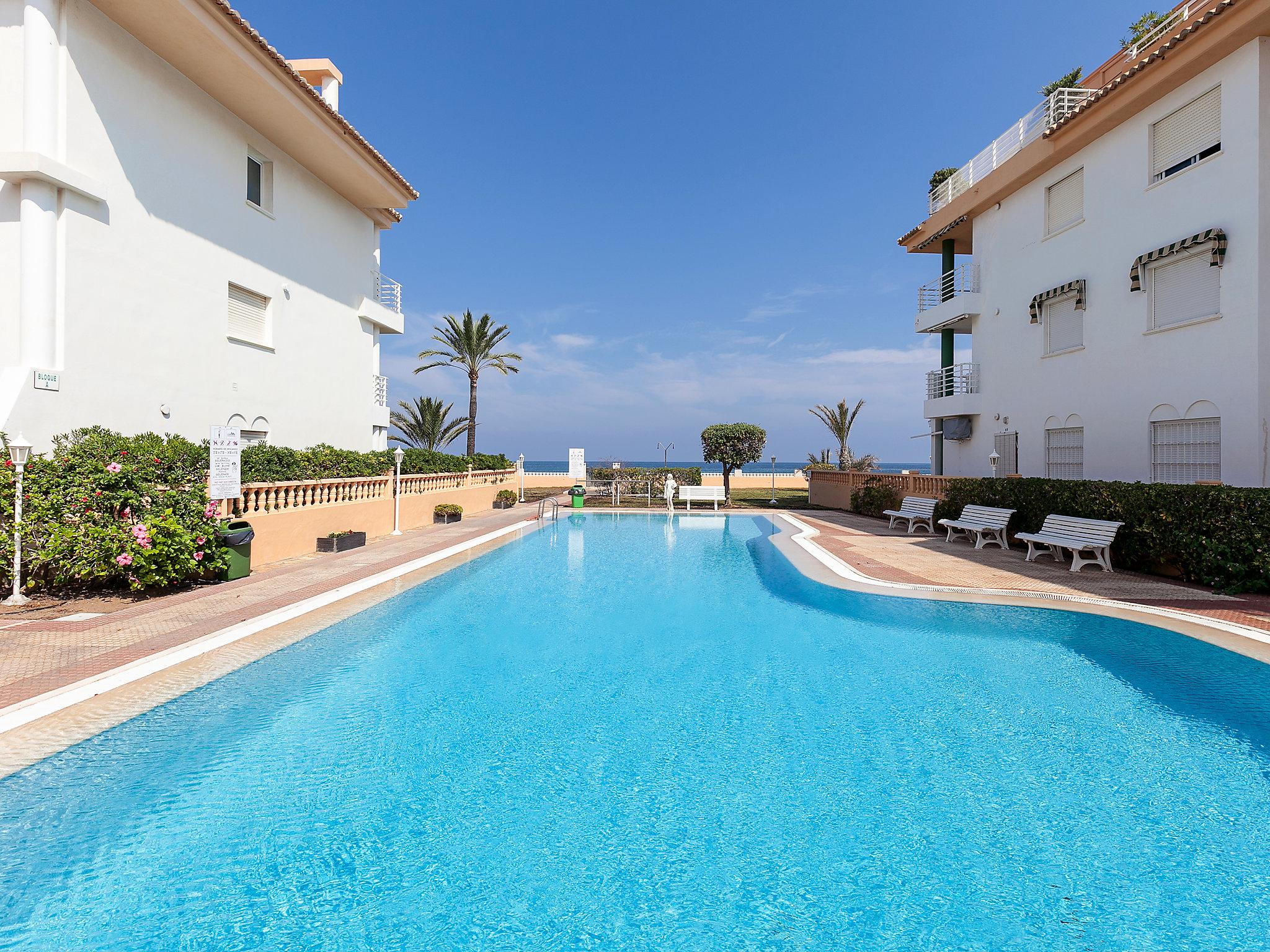Foto 20 - Apartamento de 2 habitaciones en Dénia con piscina y jardín