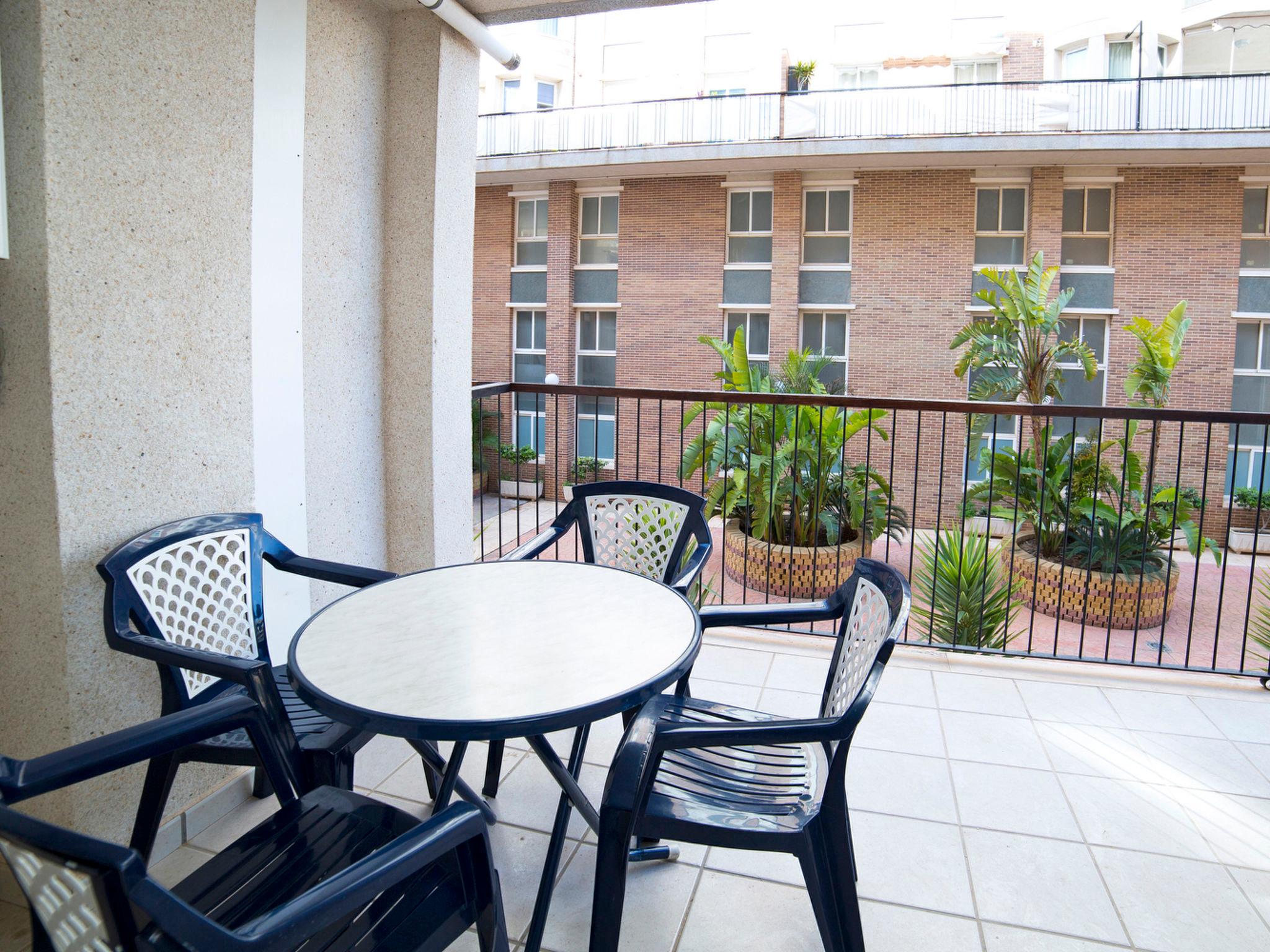 Photo 2 - Appartement de 2 chambres à Calp avec piscine et terrasse