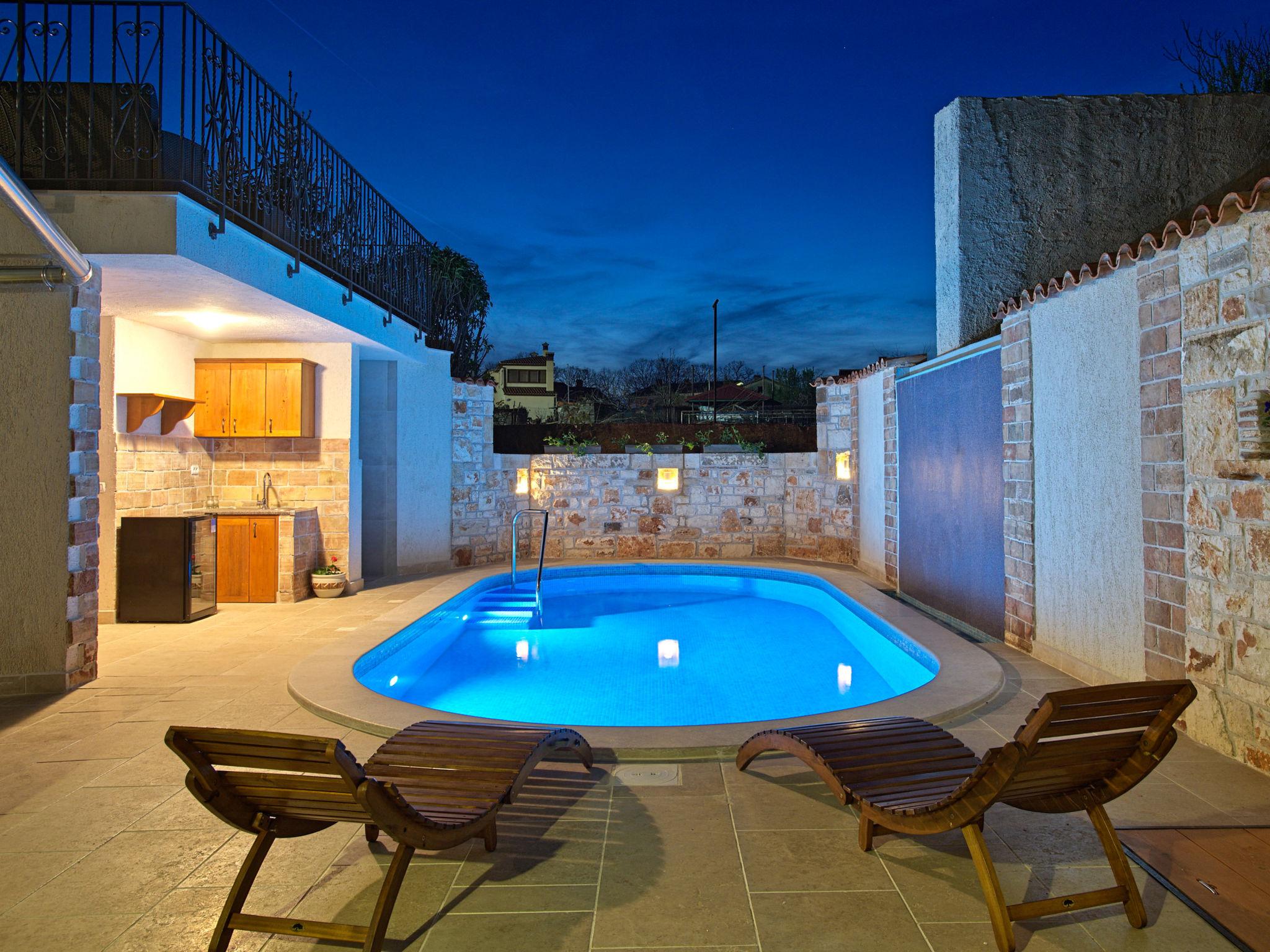 Foto 1 - Casa de 2 habitaciones en Marčana con piscina privada y vistas al mar
