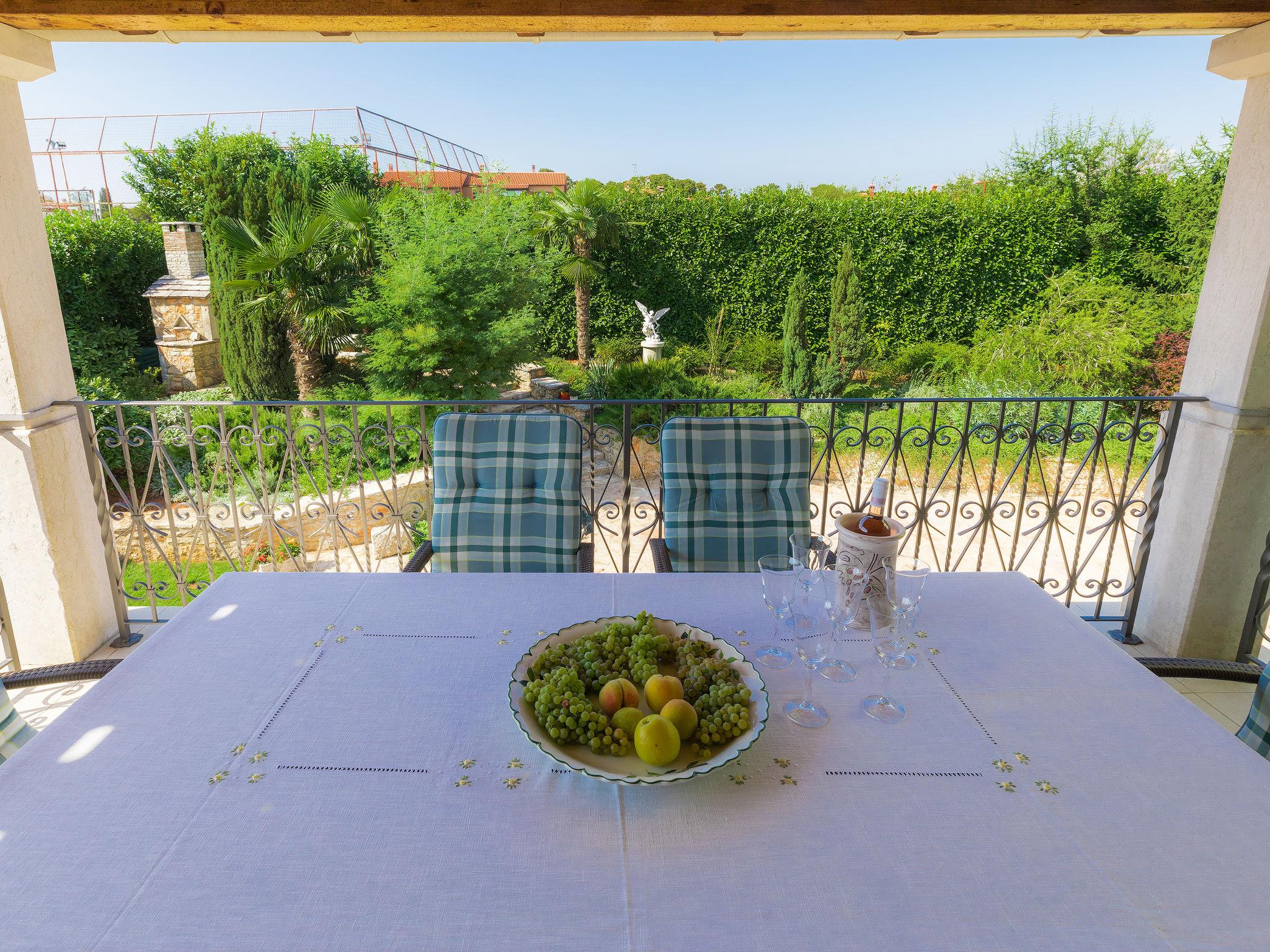 Photo 25 - Maison de 2 chambres à Marčana avec piscine privée et jardin