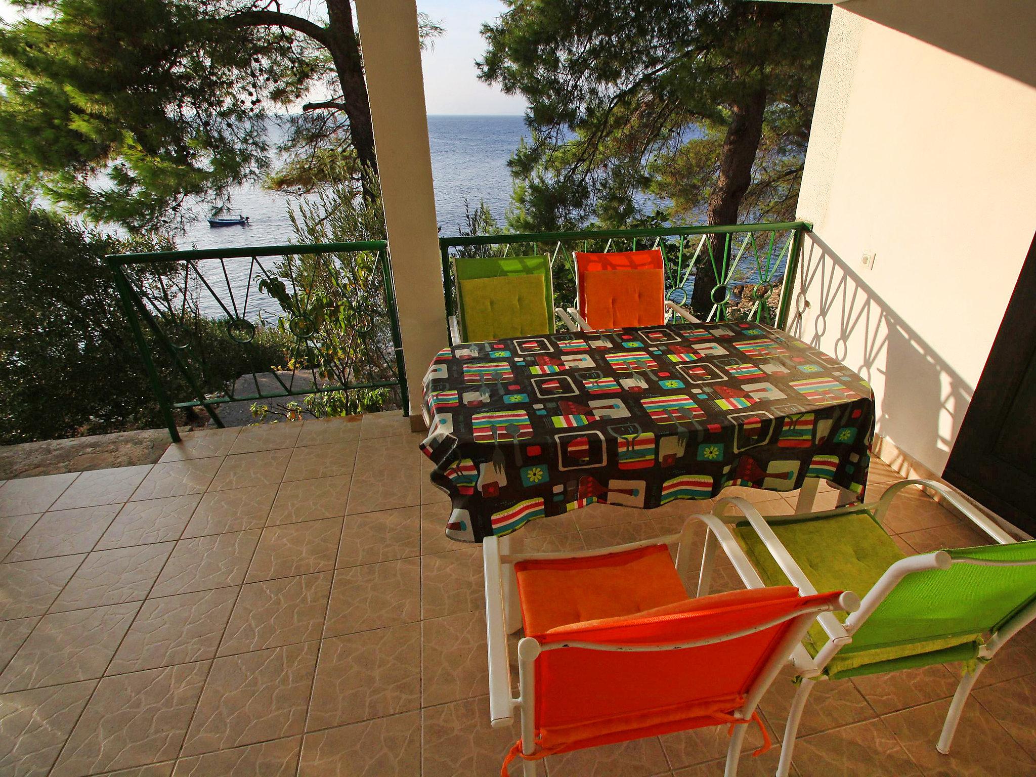 Photo 12 - Appartement de 1 chambre à Blato avec terrasse et vues à la mer