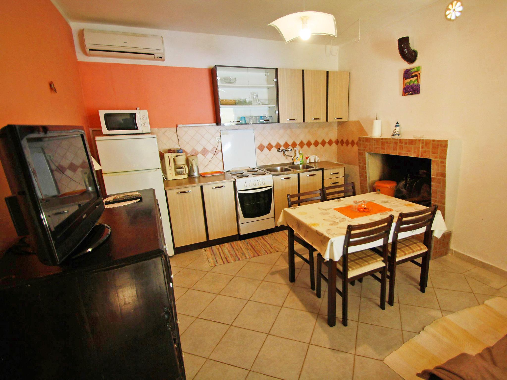 Photo 8 - 1 bedroom Apartment in Blato with terrace