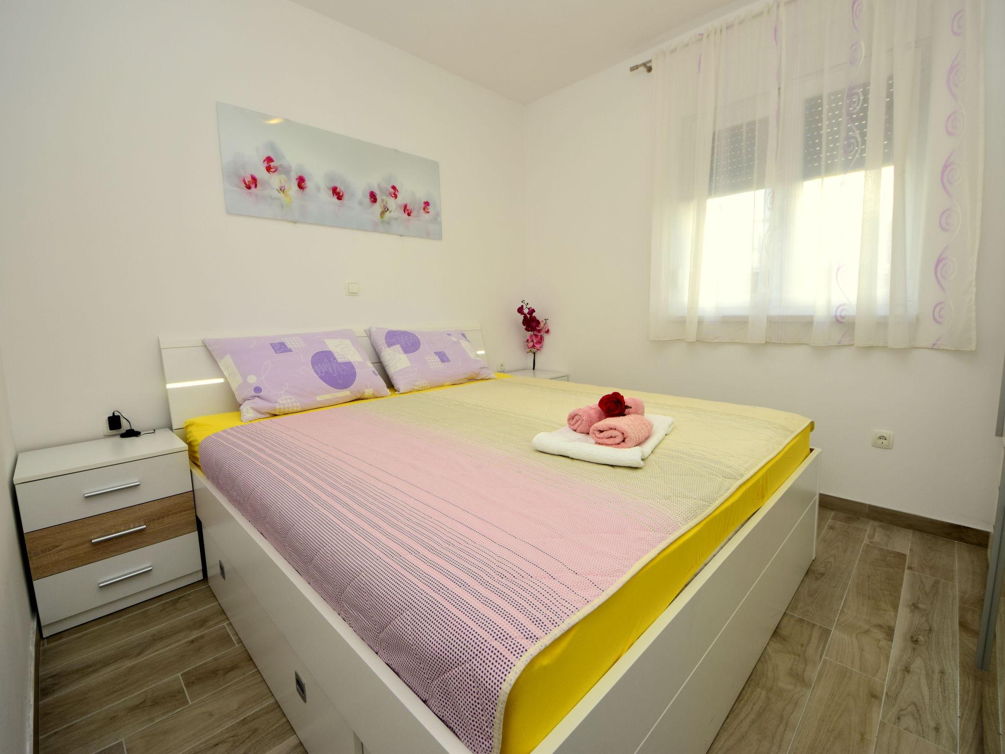 Foto 10 - Apartment mit 2 Schlafzimmern in Trogir mit privater pool und blick aufs meer