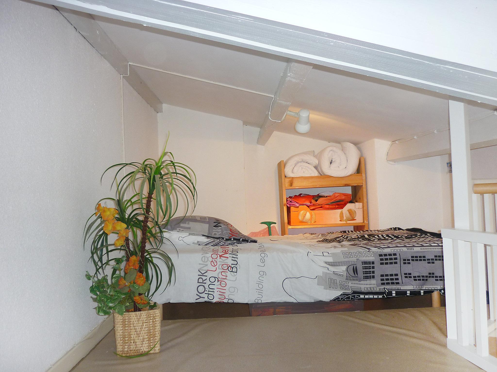 Foto 10 - Apartamento de 1 habitación en Agde con piscina y terraza