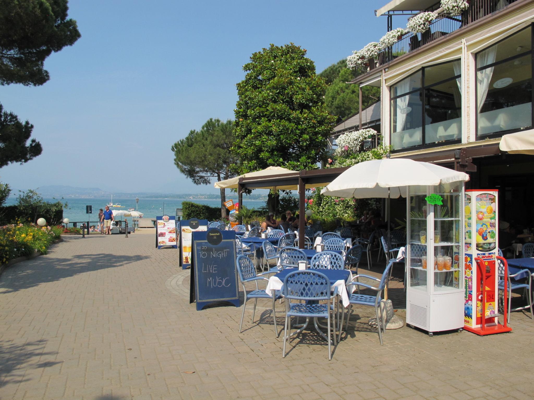 Foto 12 - Casa de 2 quartos em Peschiera del Garda com piscina e vista para a montanha