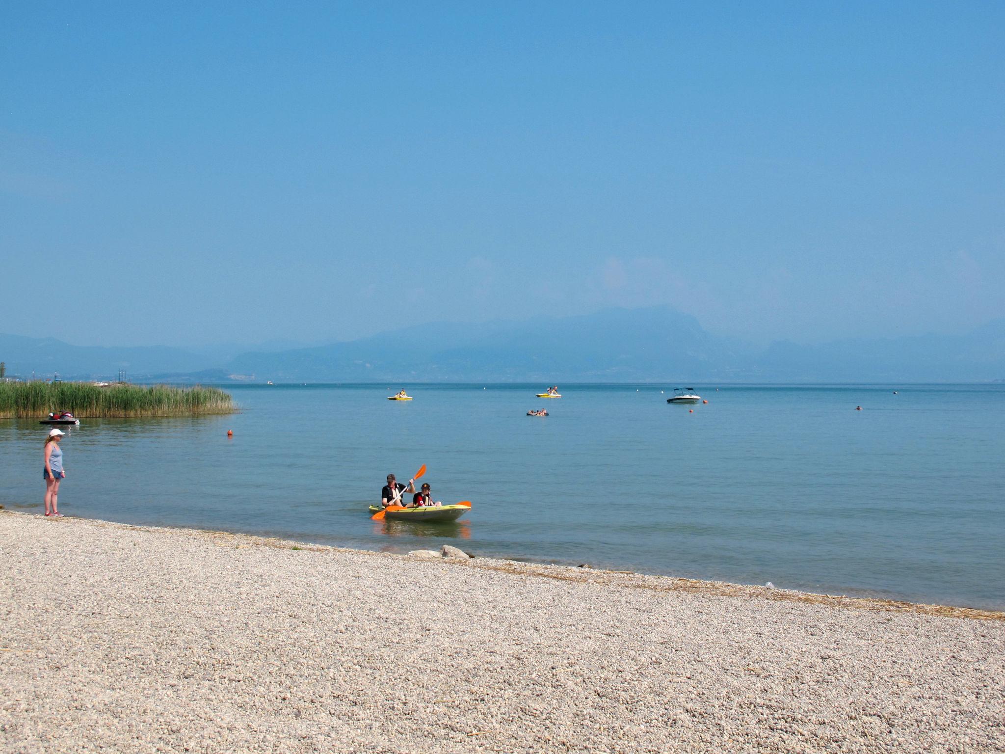 Foto 5 - Casa con 3 camere da letto a Peschiera del Garda con piscina e vista sulle montagne