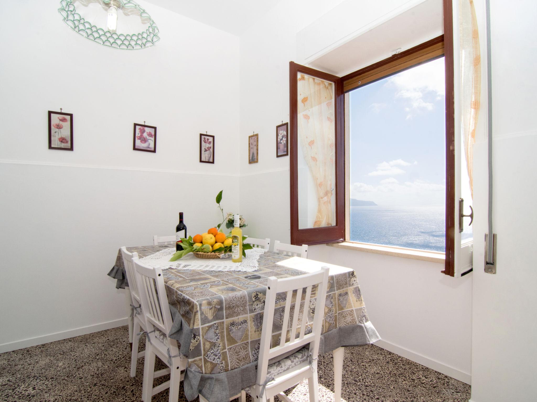 Photo 8 - Appartement de 2 chambres à Massa Lubrense avec jardin et vues à la mer
