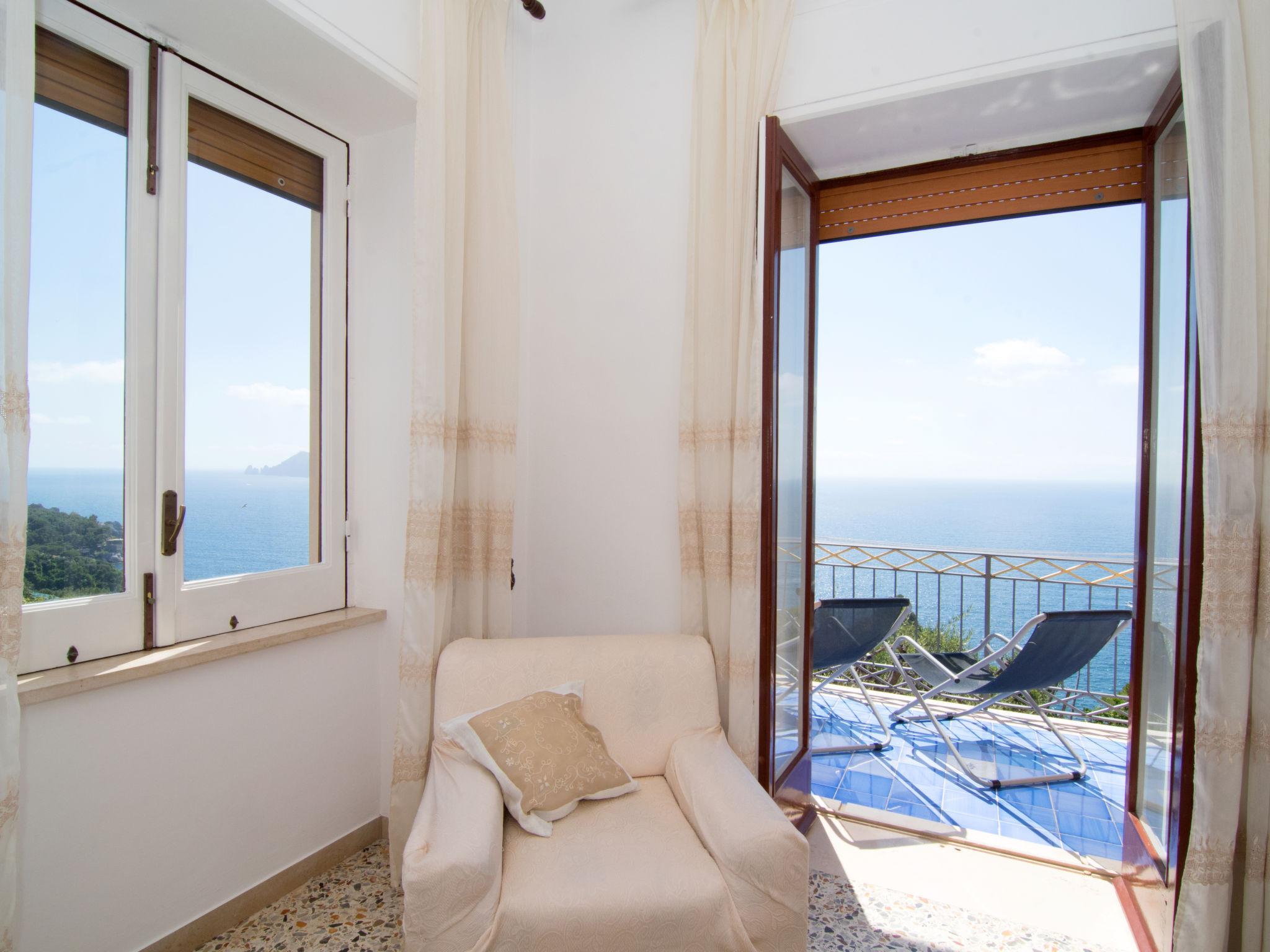 Photo 10 - 2 bedroom Apartment in Massa Lubrense with garden and sea view