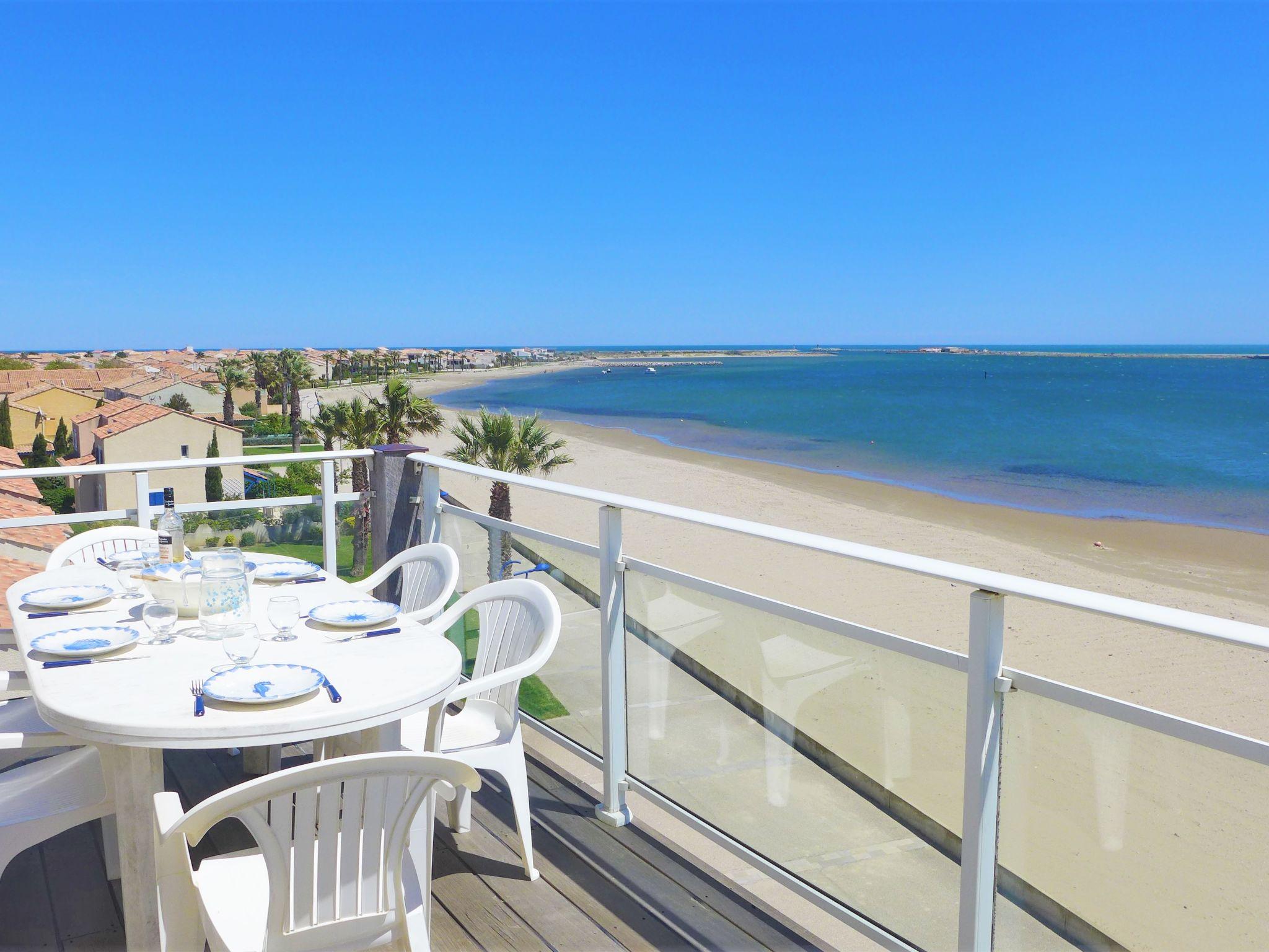 Photo 17 - Appartement de 3 chambres à Gruissan avec piscine et vues à la mer