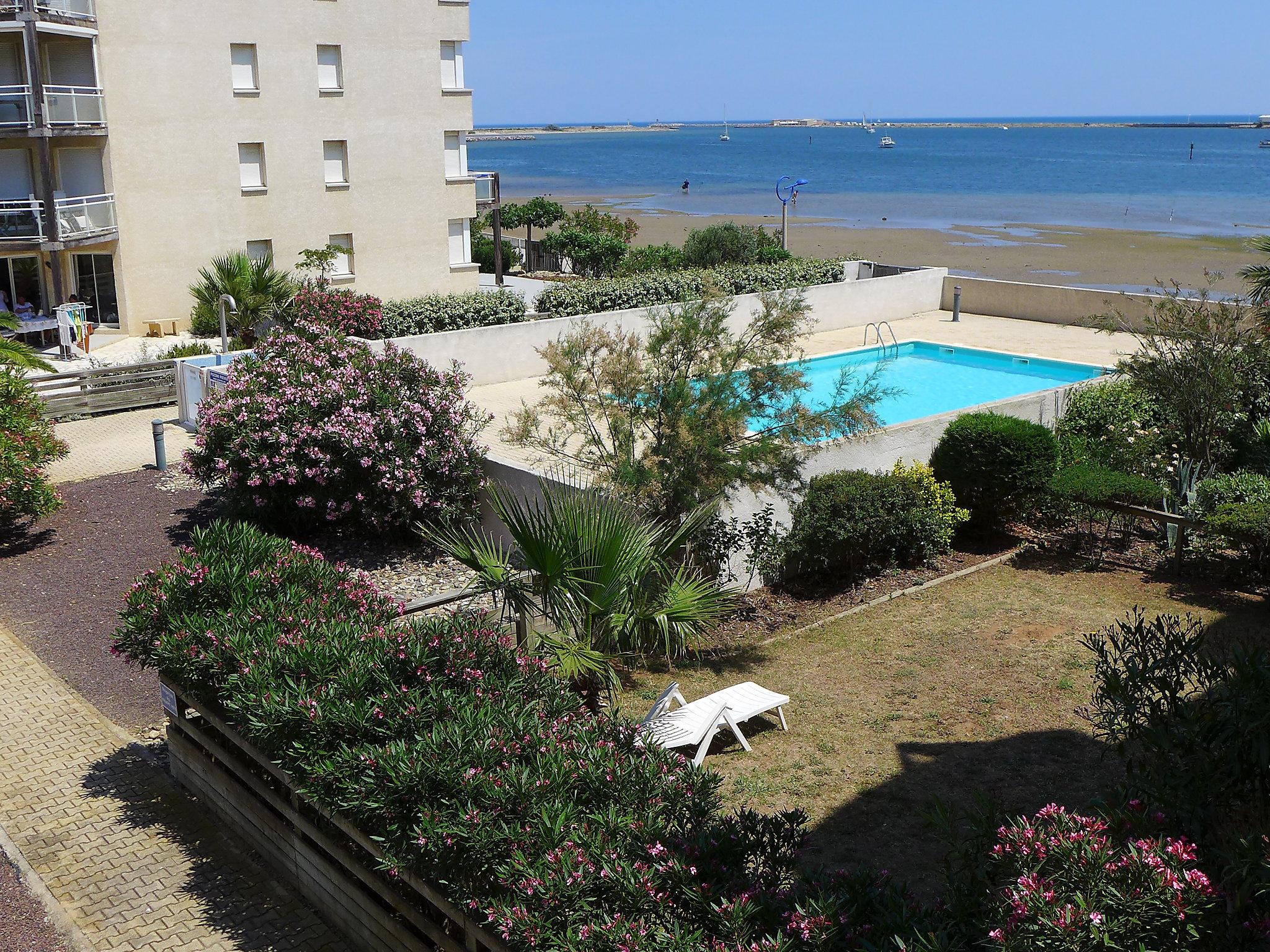 Photo 23 - Appartement de 3 chambres à Gruissan avec piscine et vues à la mer