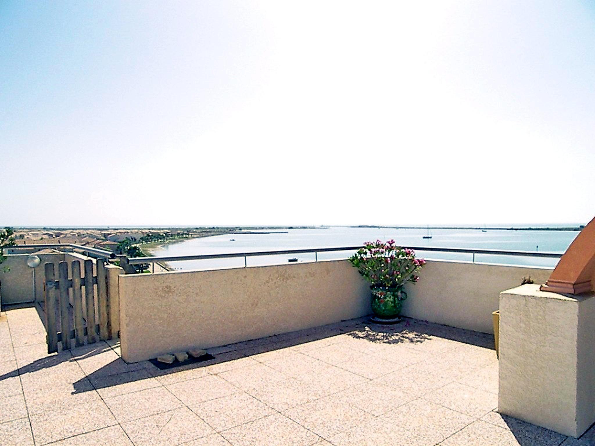 Photo 19 - 3 bedroom Apartment in Gruissan with swimming pool and terrace