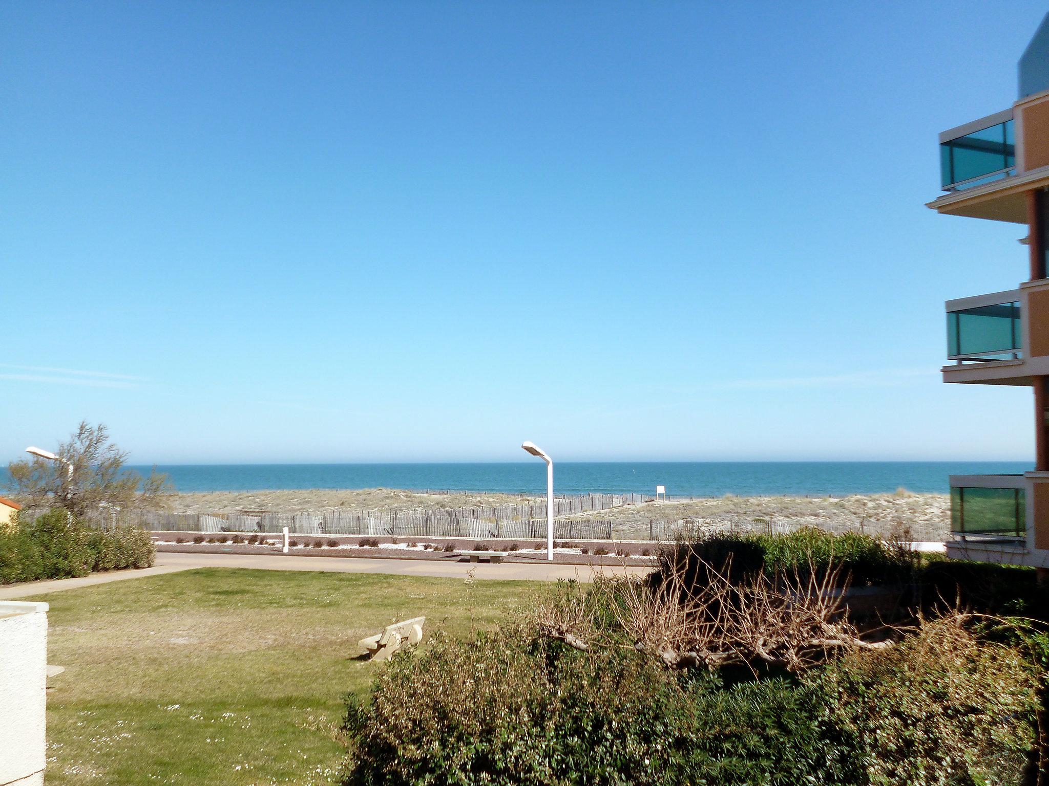 Photo 2 - Appartement de 2 chambres à Le Barcarès avec terrasse et vues à la mer