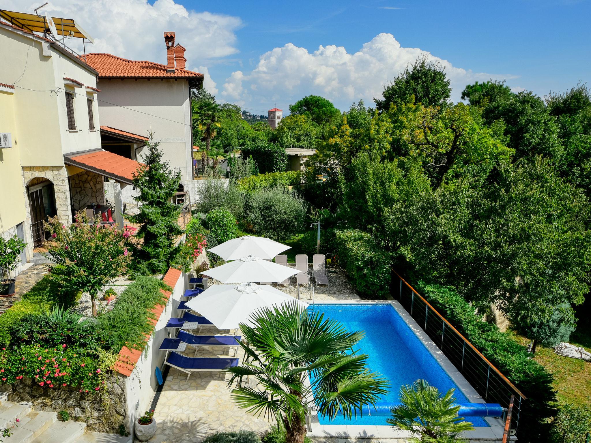 Foto 27 - Appartamento con 2 camere da letto a Matulji con piscina e vista mare