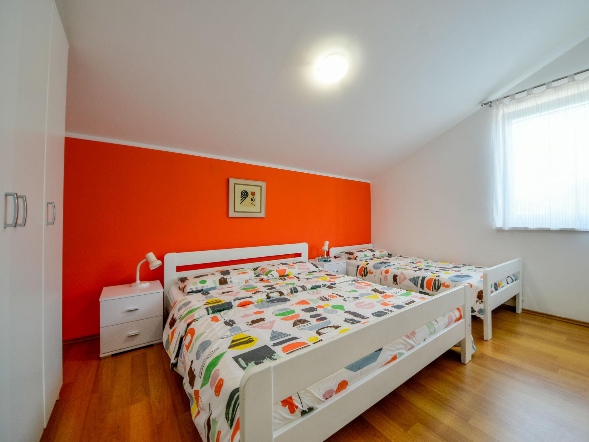 Foto 5 - Appartamento con 2 camere da letto a Matulji con piscina e vista mare