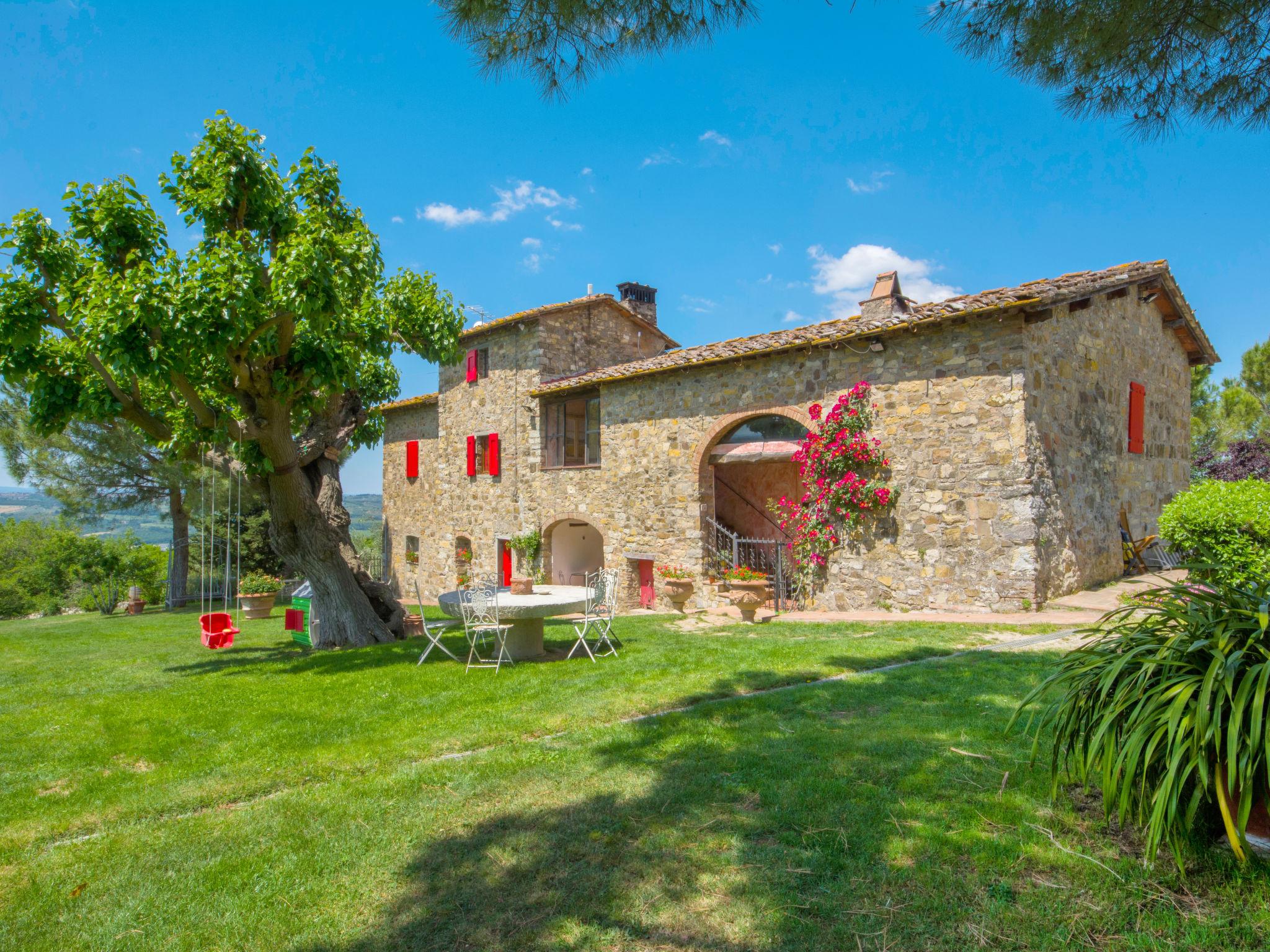 Foto 1 - Appartamento con 2 camere da letto a San Casciano in Val di Pesa con piscina e giardino